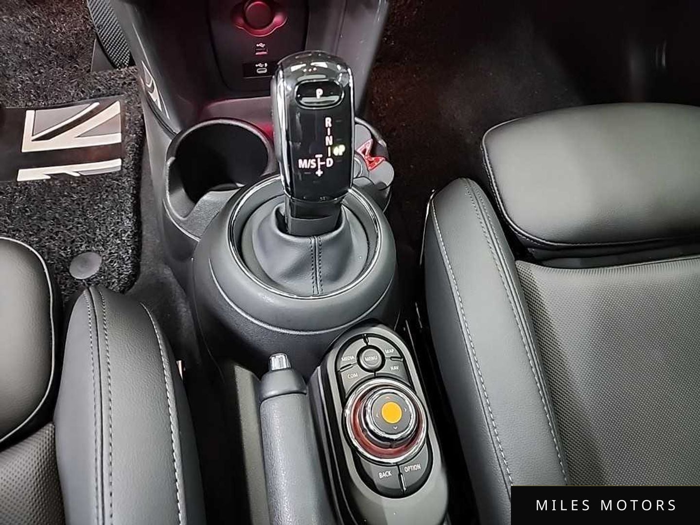 MINI Cooper 2021 — миниатюра 8