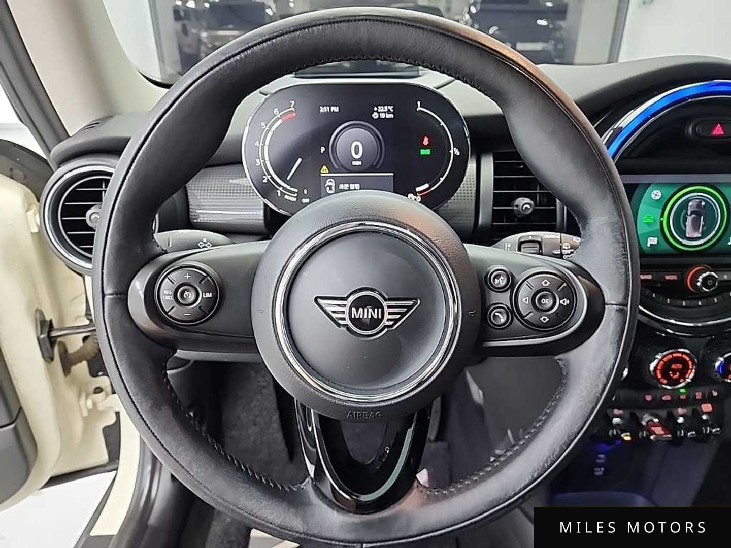 MINI Cooper 2021 — миниатюра 9