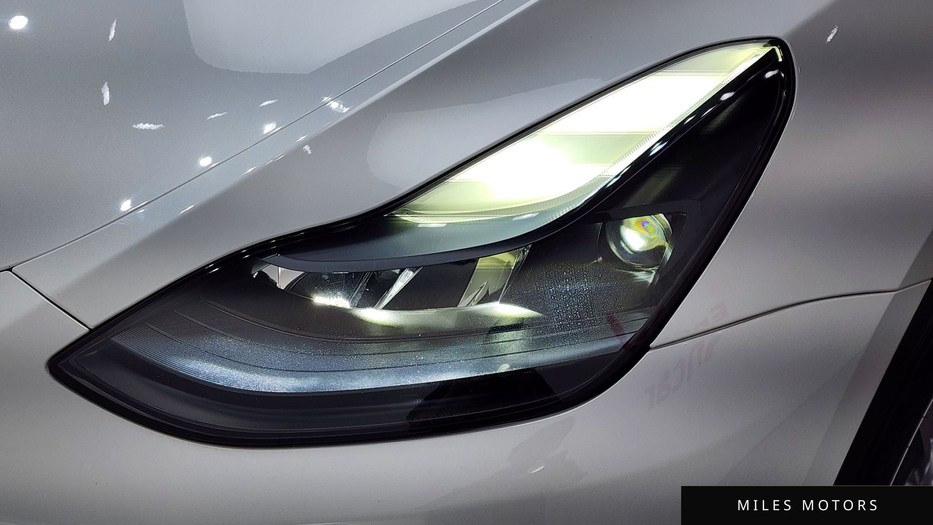 Tesla Model Y 2023 — миниатюра 7