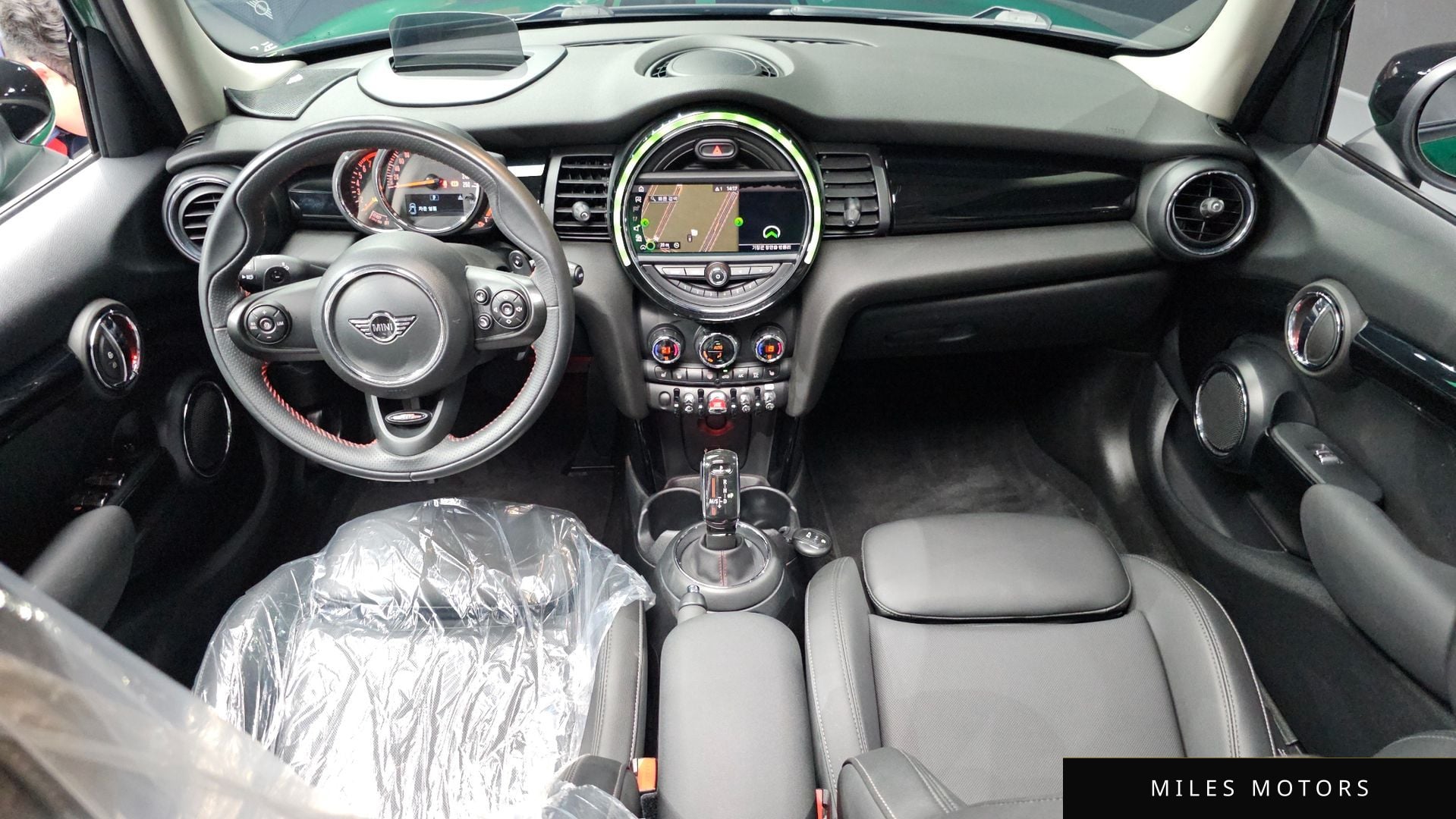 MINI Cooper 2020 — миниатюра 10
