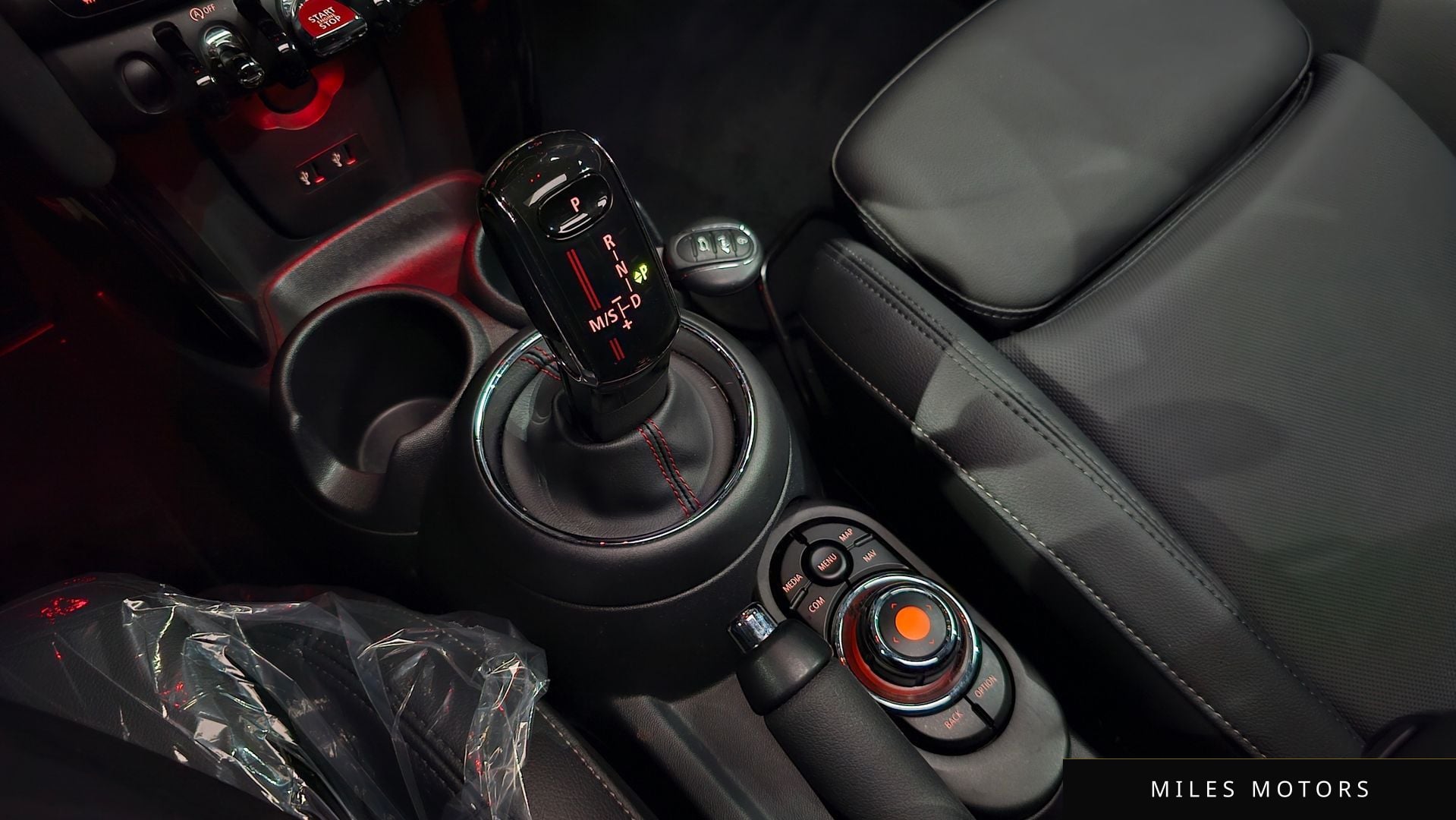 MINI Cooper 2020 — миниатюра 12