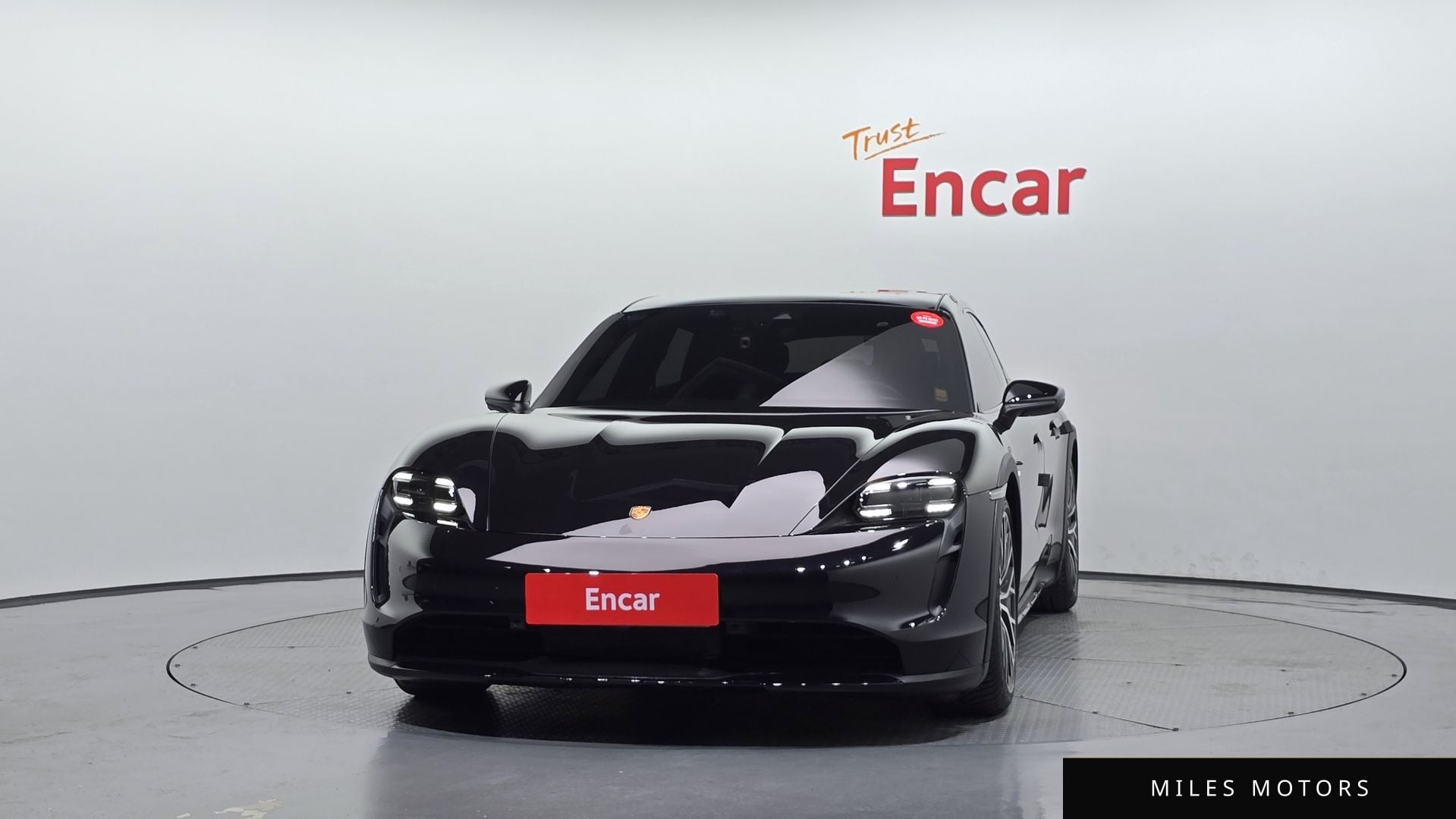 Porsche Taycan 2022 — миниатюра 3