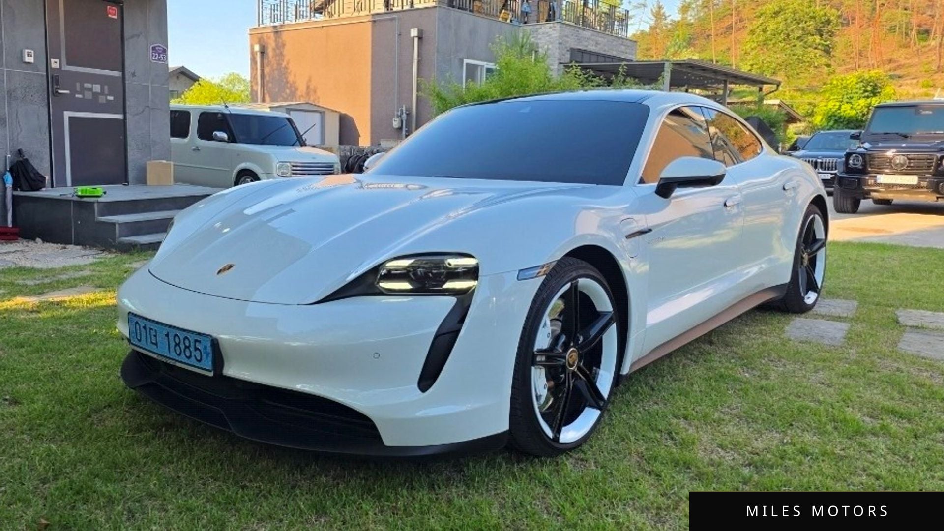 Porsche Taycan 2021 — миниатюра 3