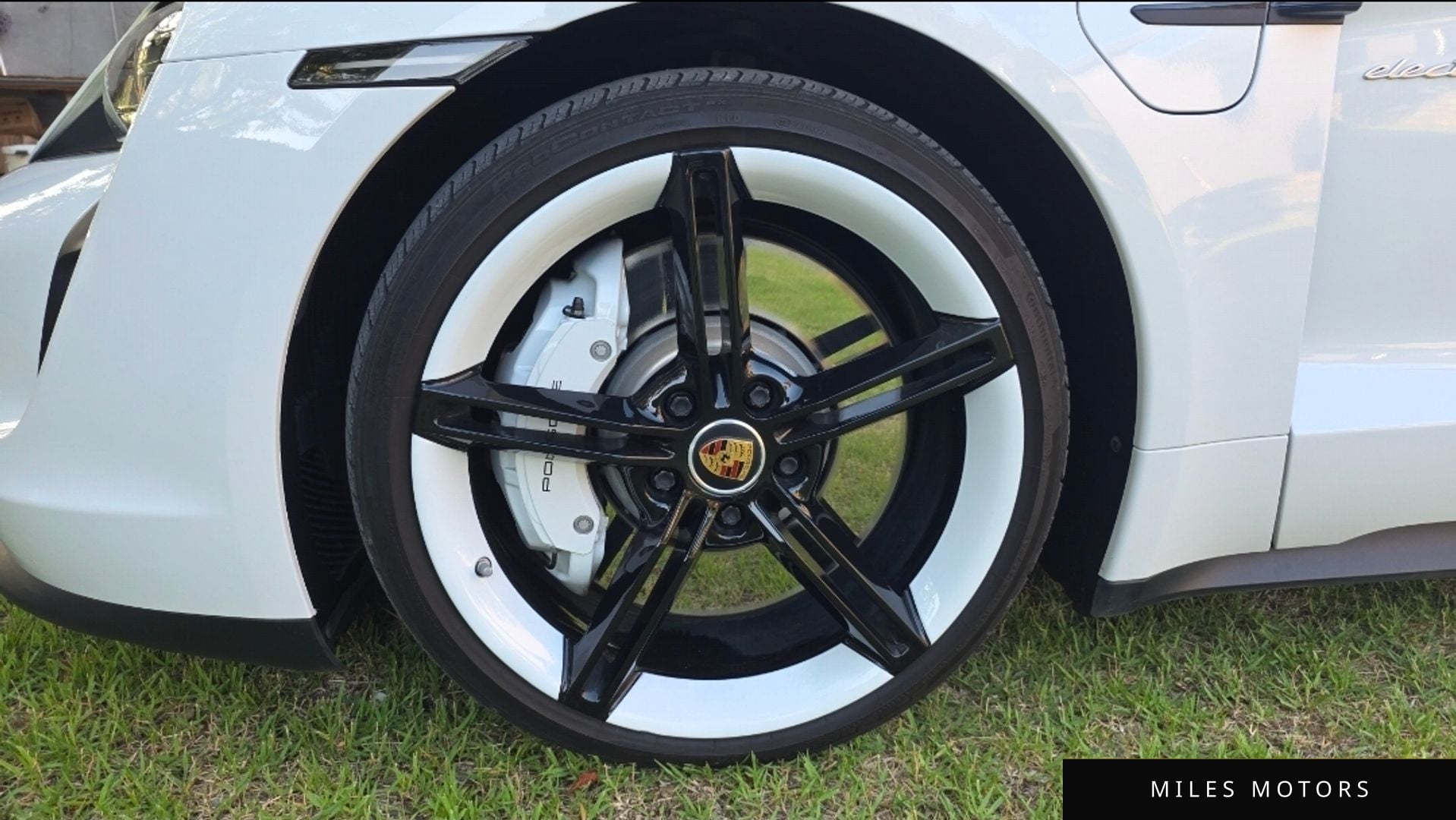 Porsche Taycan 2021 — миниатюра 5