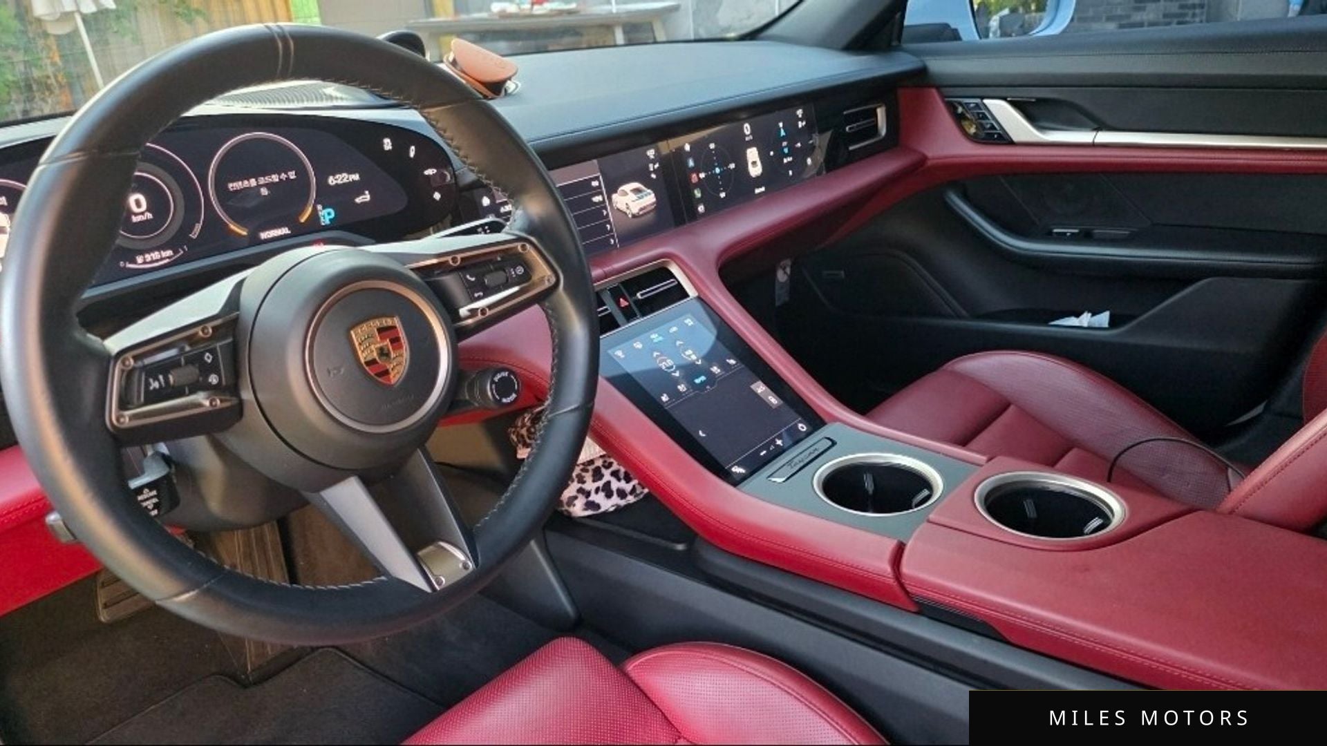 Porsche Taycan 2021 — миниатюра 6