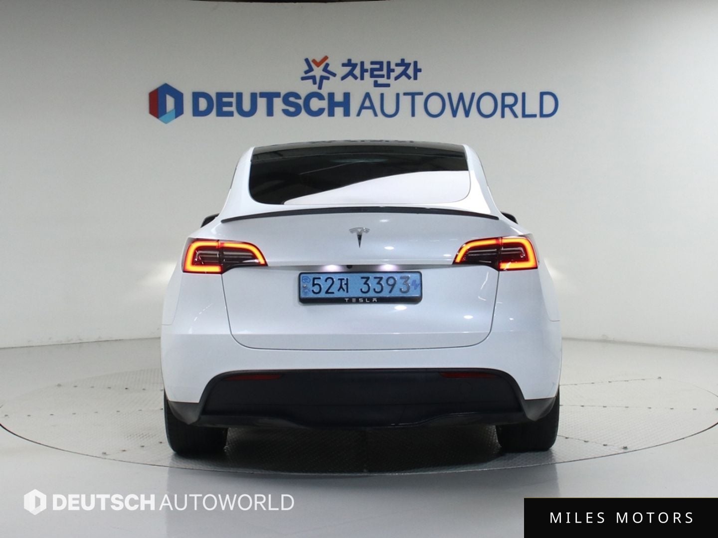 Tesla Model Y 2024 — миниатюра 4