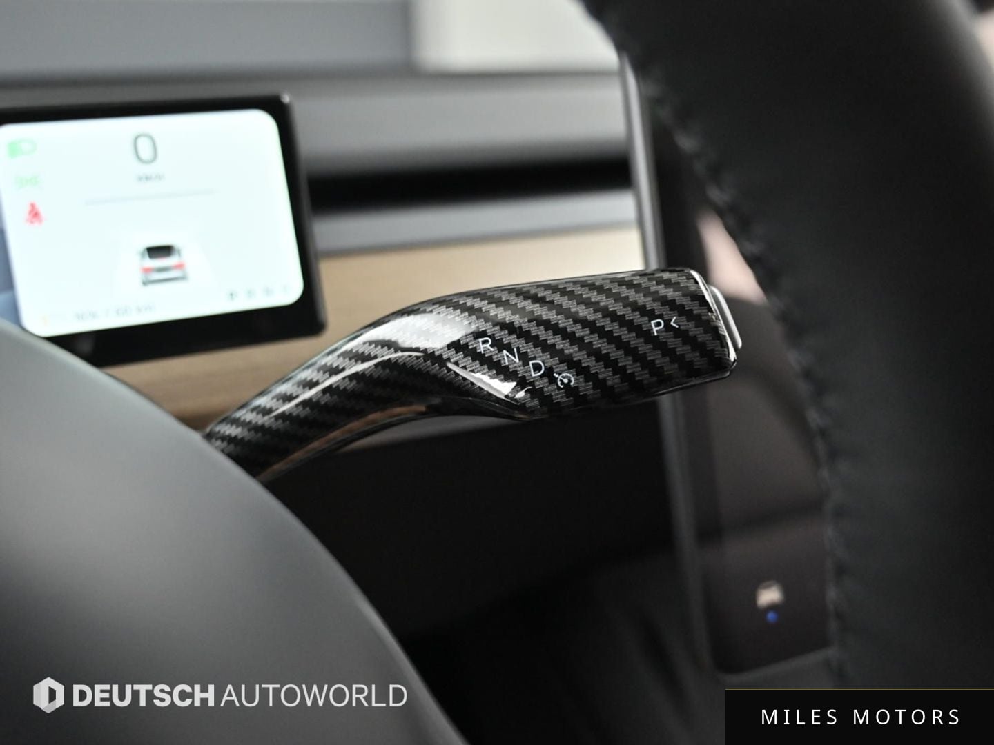 Tesla Model Y 2024 — миниатюра 9