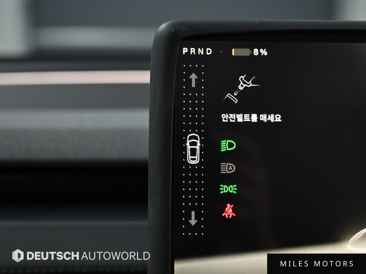 Tesla Model Y 2025 — миниатюра 9