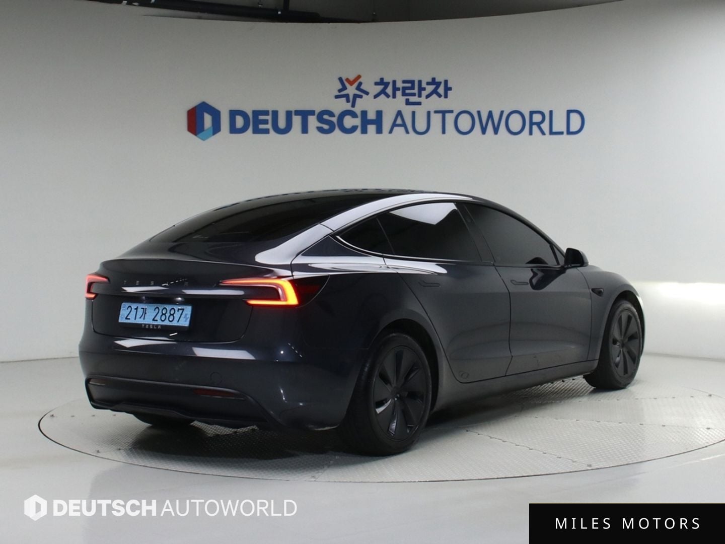 Tesla Model 3 2025 — миниатюра 2