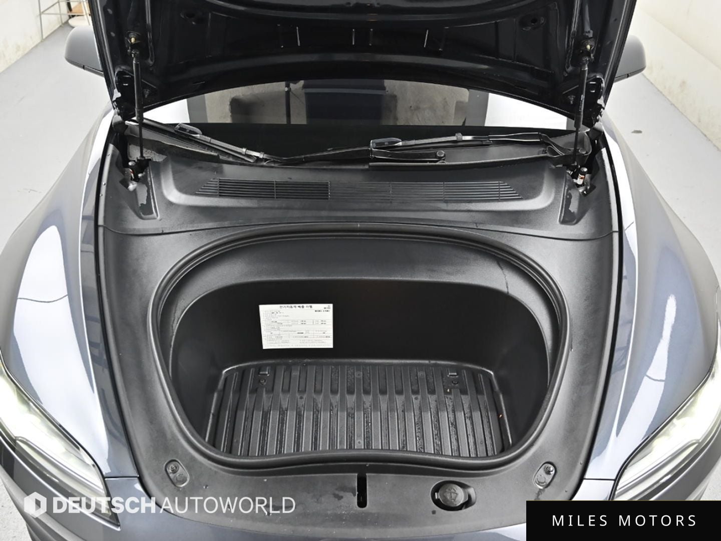 Tesla Model 3 2025 — миниатюра 6