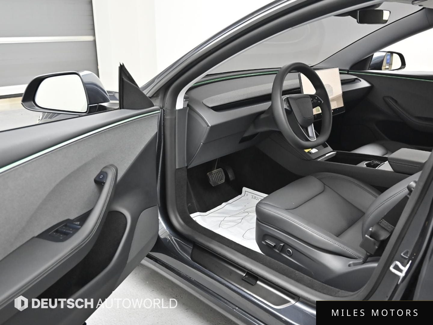 Tesla Model 3 2025 — миниатюра 11