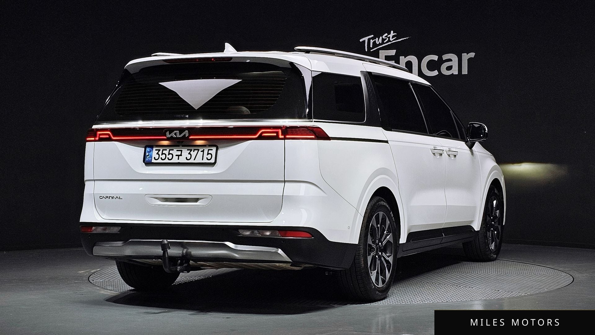 Kia Carnival 2023 — миниатюра 2