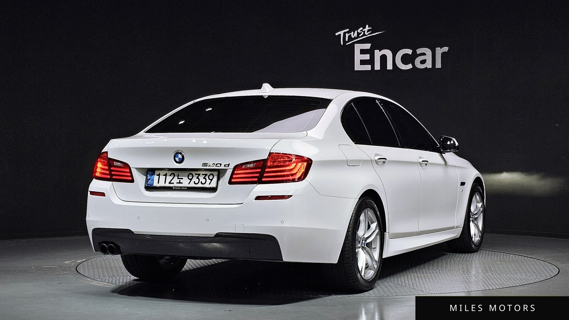 BMW 5 Series (F10) 2016 — миниатюра 2
