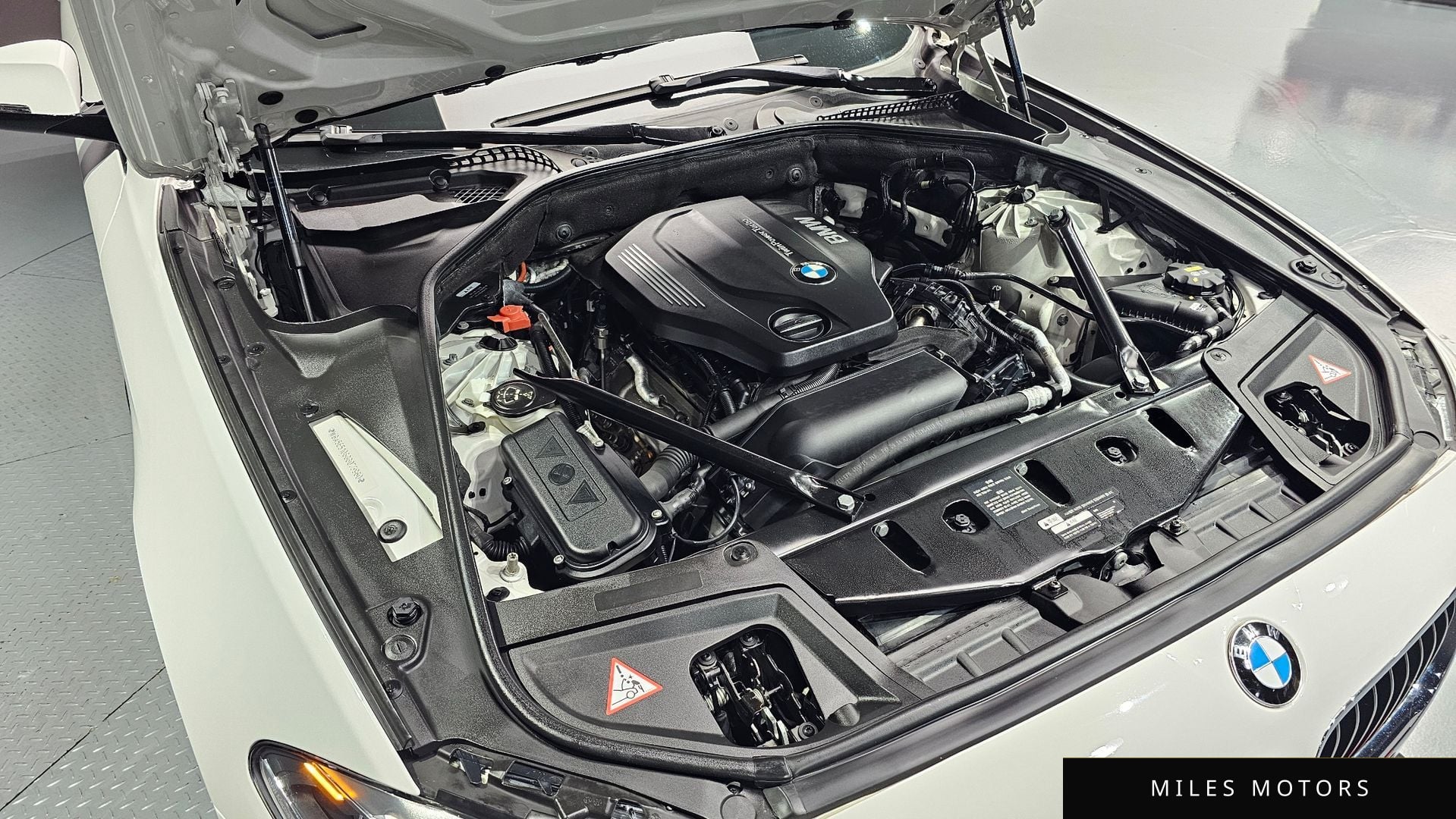 BMW 5 Series (F10) 2016 — миниатюра 6