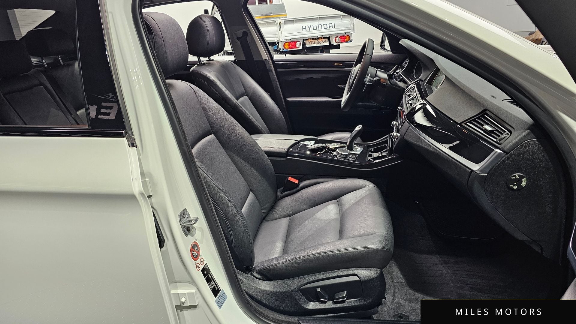 BMW 5 Series (F10) 2016 — миниатюра 10