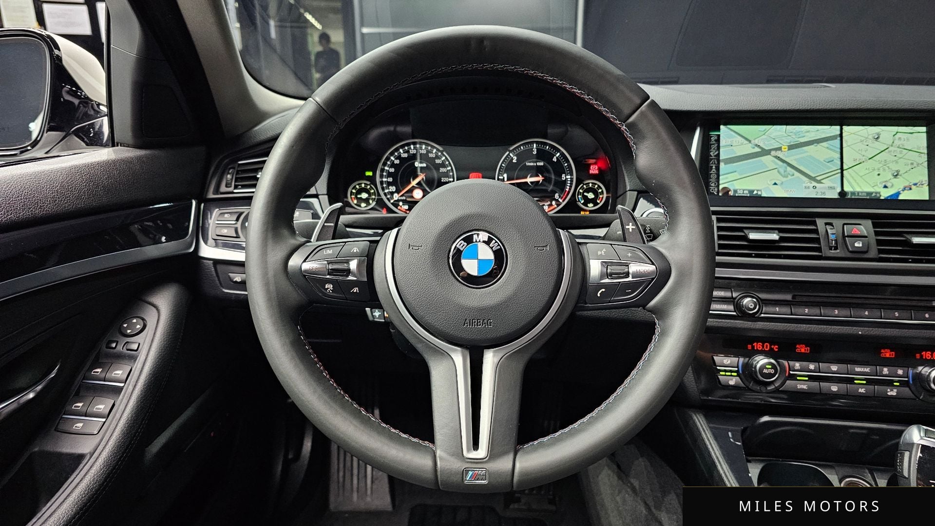 BMW 5 Series (F10) 2016 — миниатюра 11