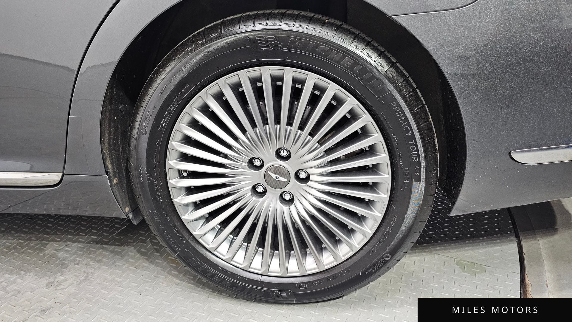 Genesis G90 2019 — миниатюра 7