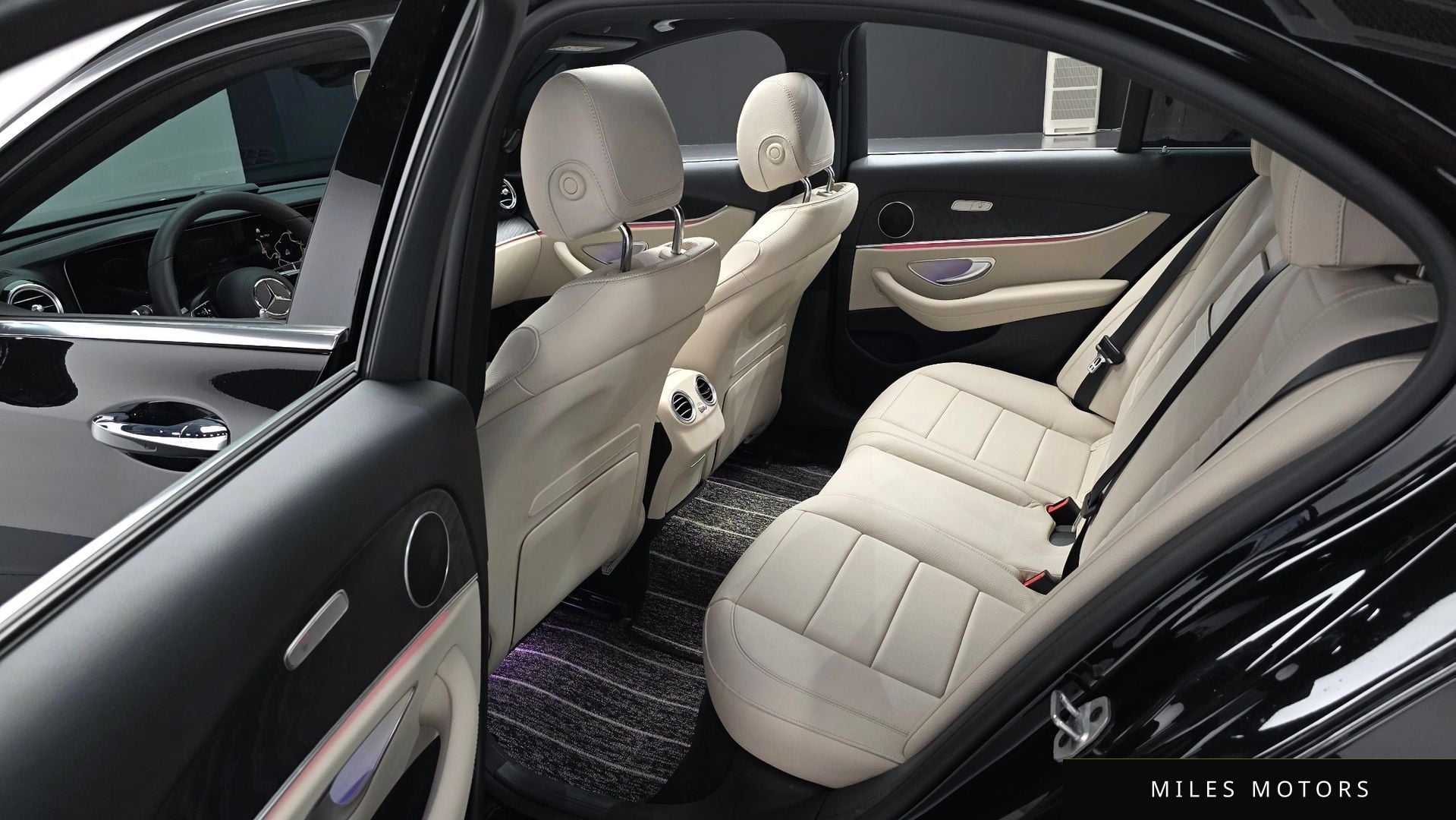 Mercedes-Benz E-Class W213 2023 — миниатюра 12