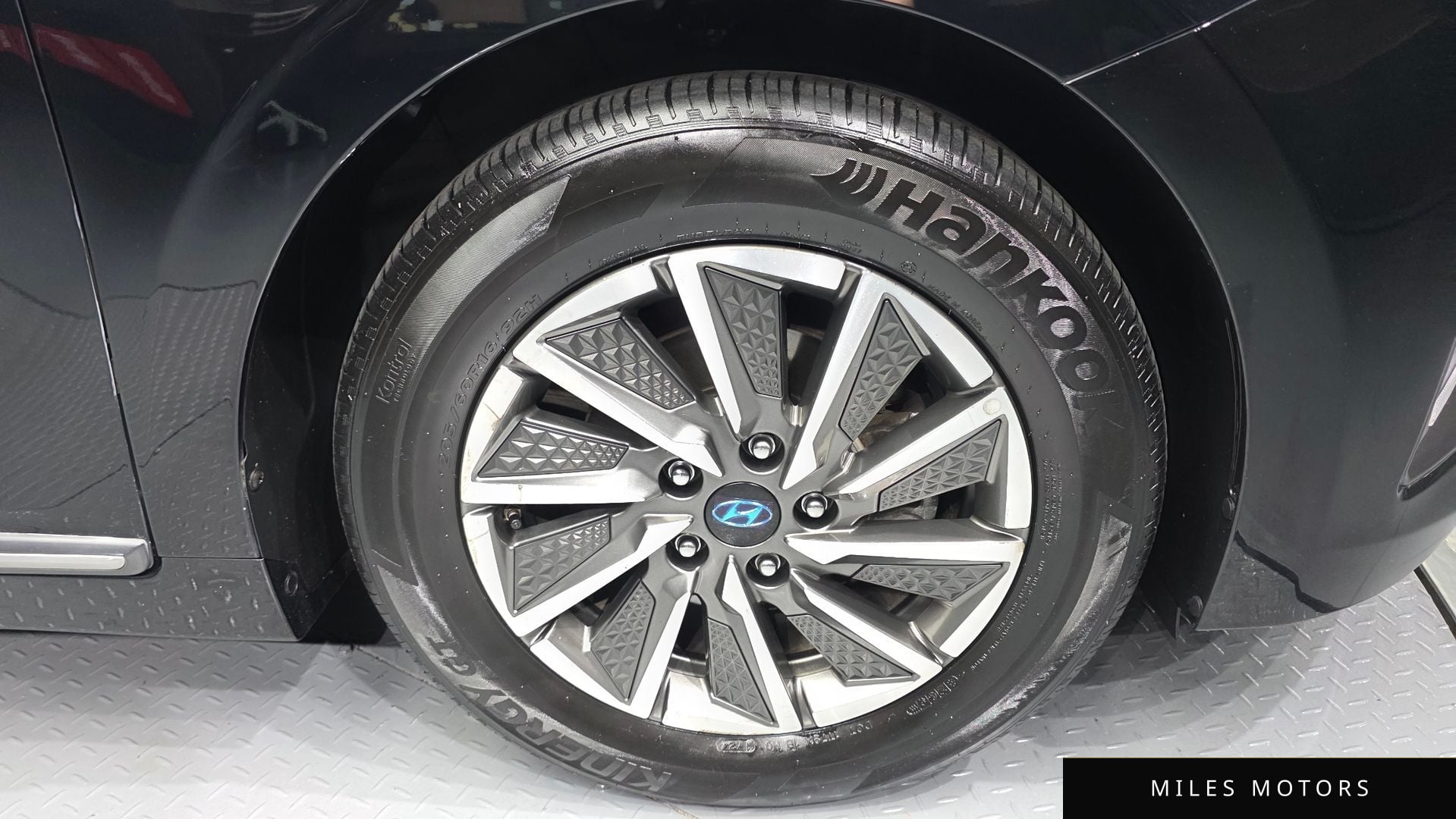 Hyundai Ioniq 2020 — миниатюра 7