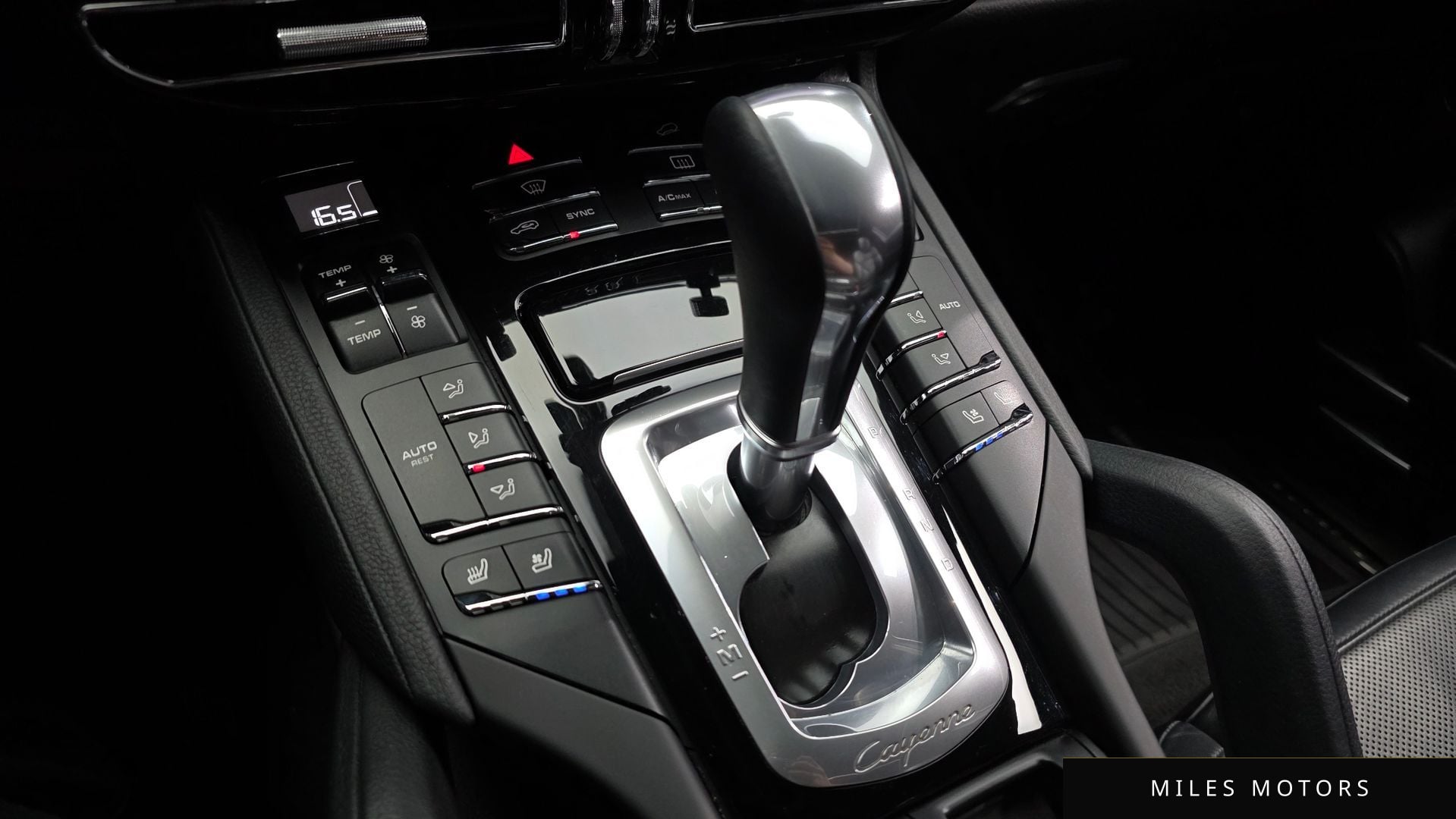 Porsche Cayenne 2016 — миниатюра 9