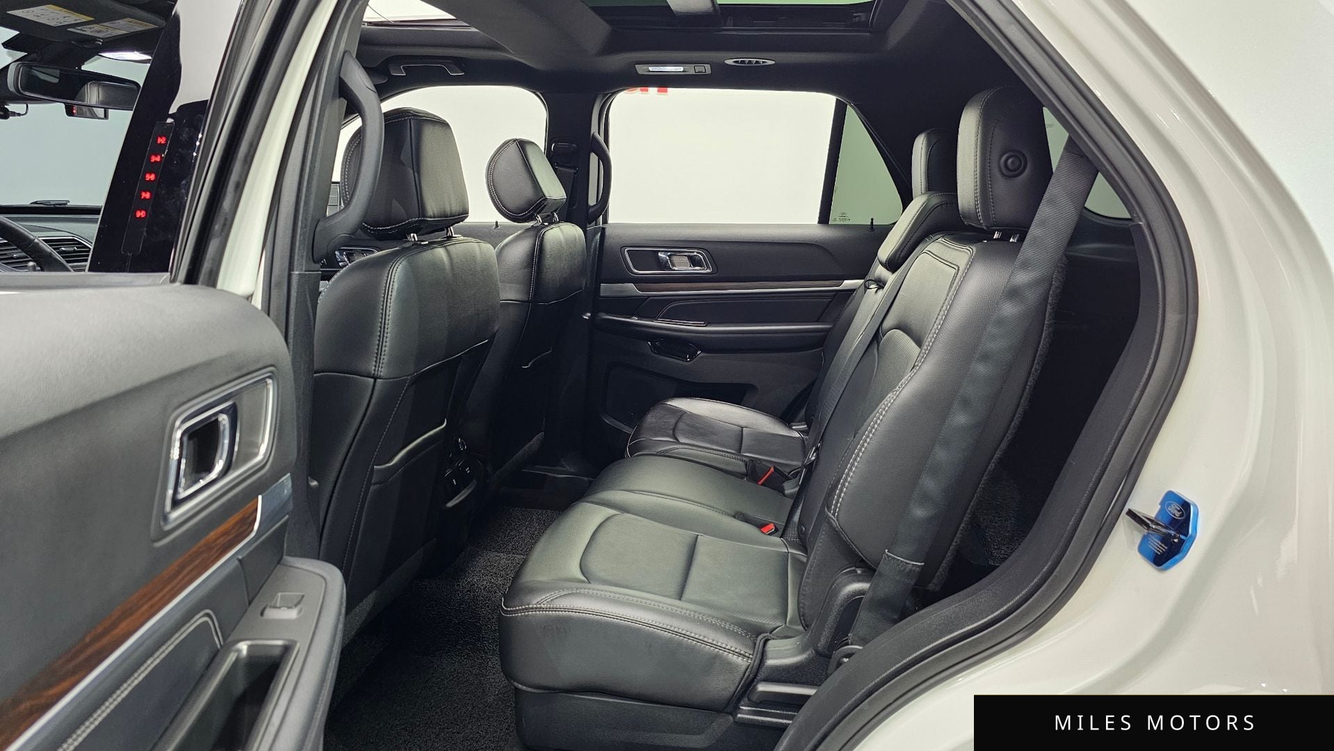 Ford Explorer 2017 — миниатюра 11