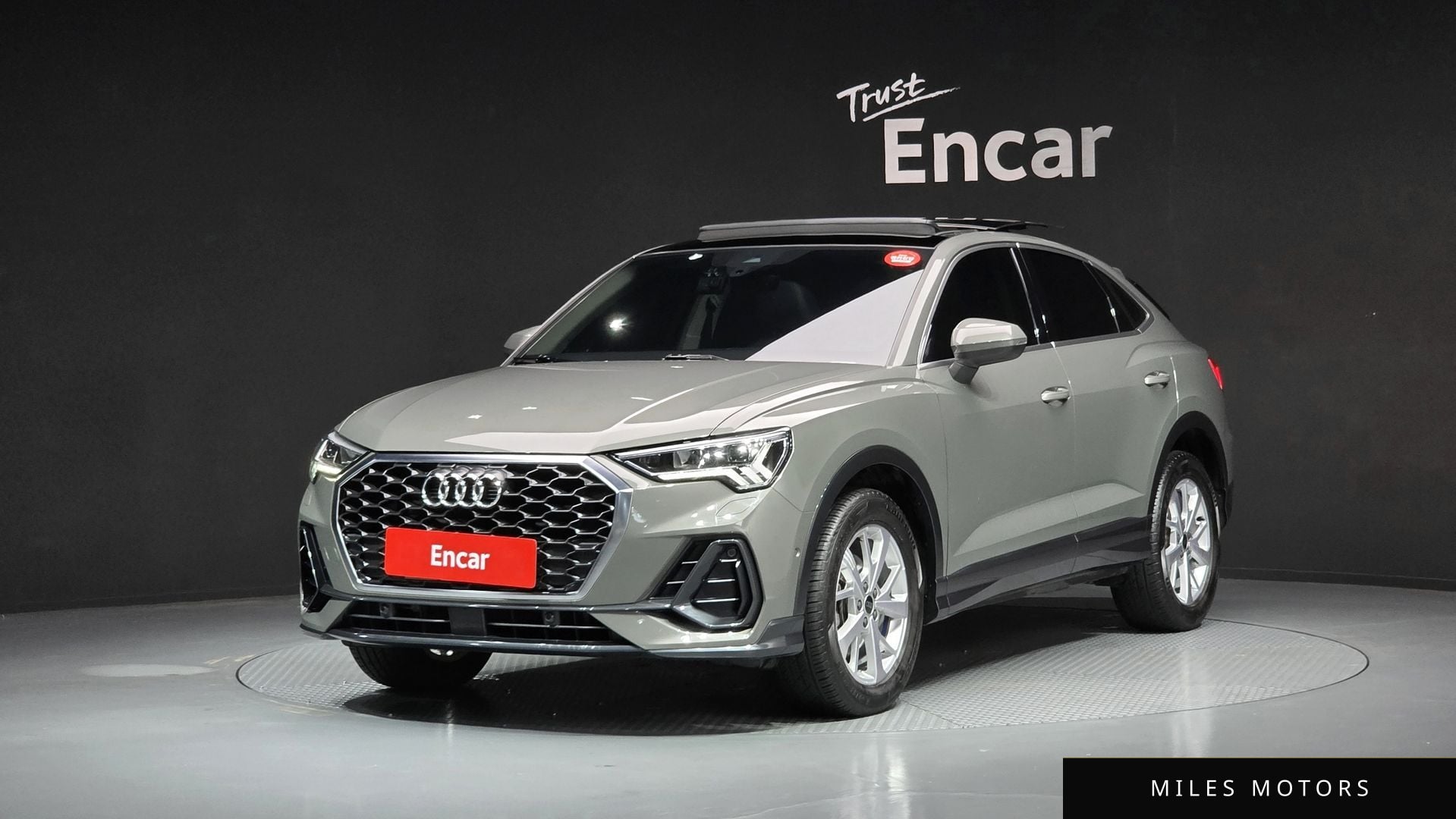 Audi Q3 (F3) 2023 — фото 1 из 12