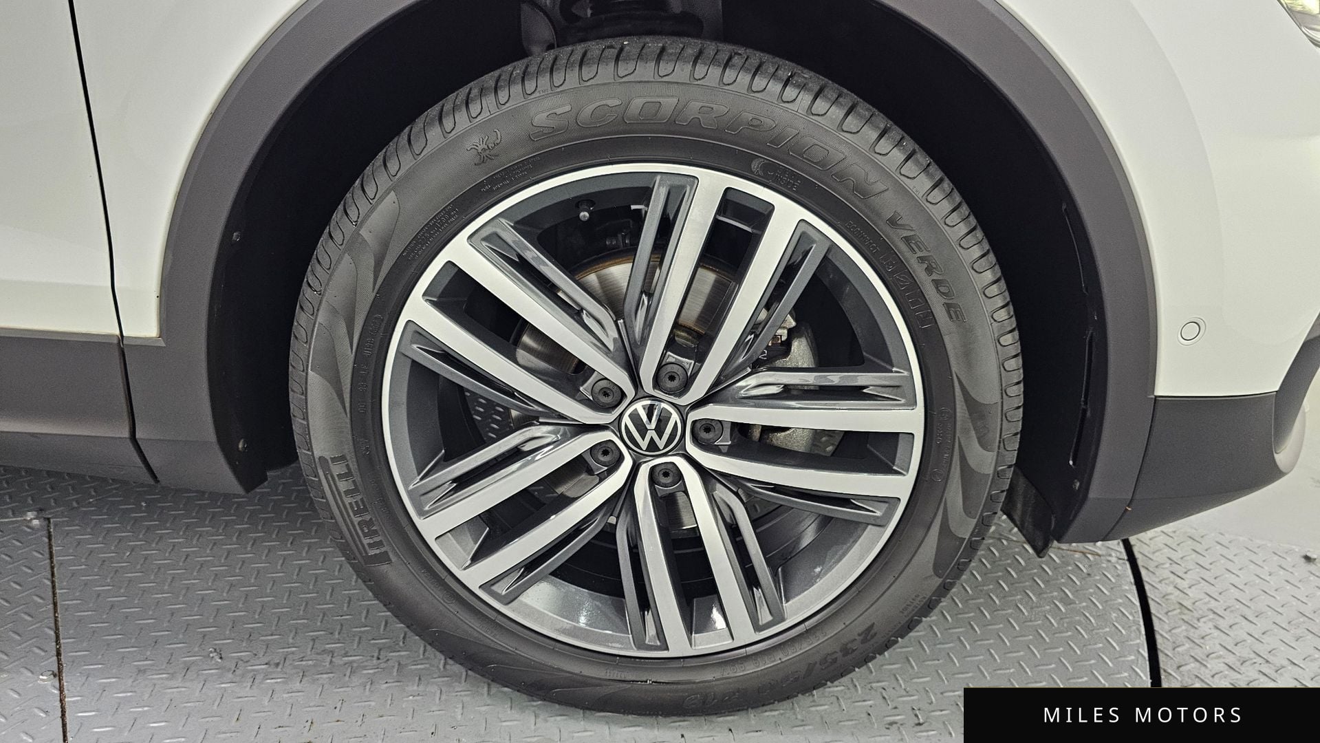 Volkswagen Tiguan 2023 — миниатюра 7