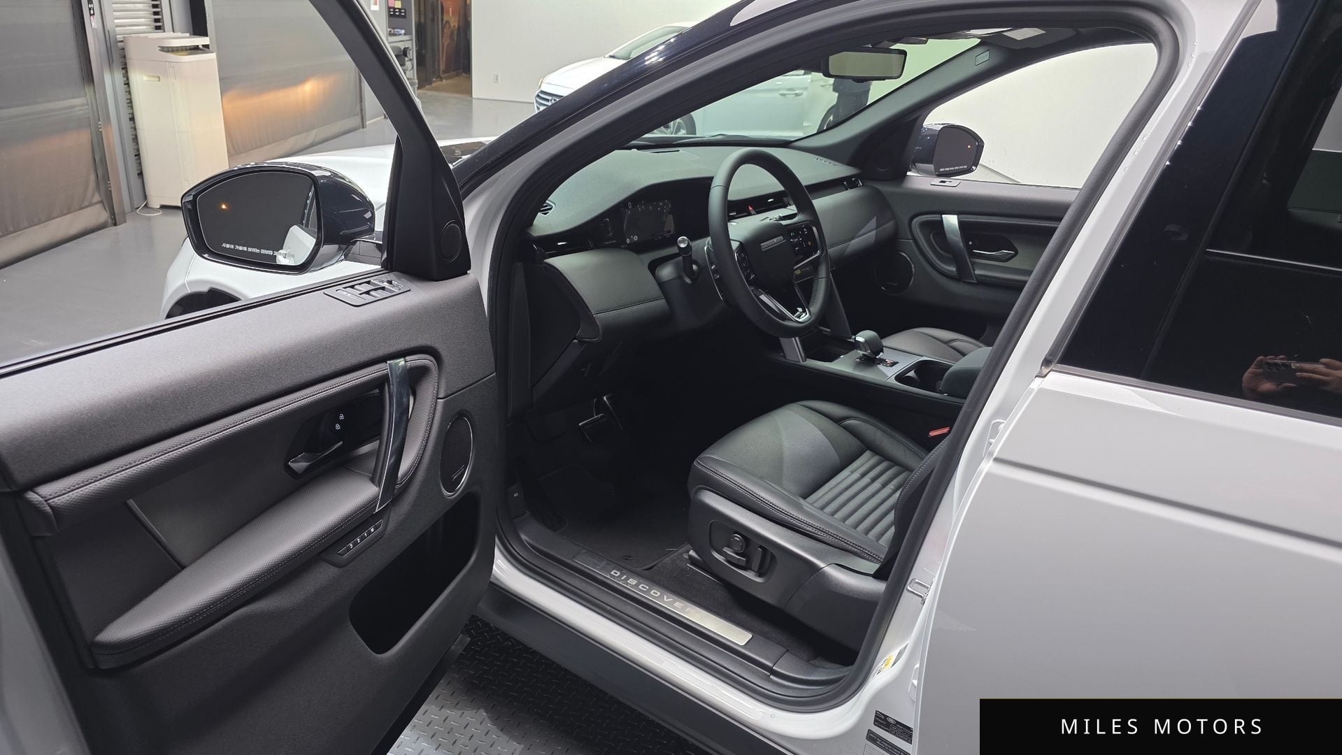 Land Rover Discovery Sport 2024 — миниатюра 10