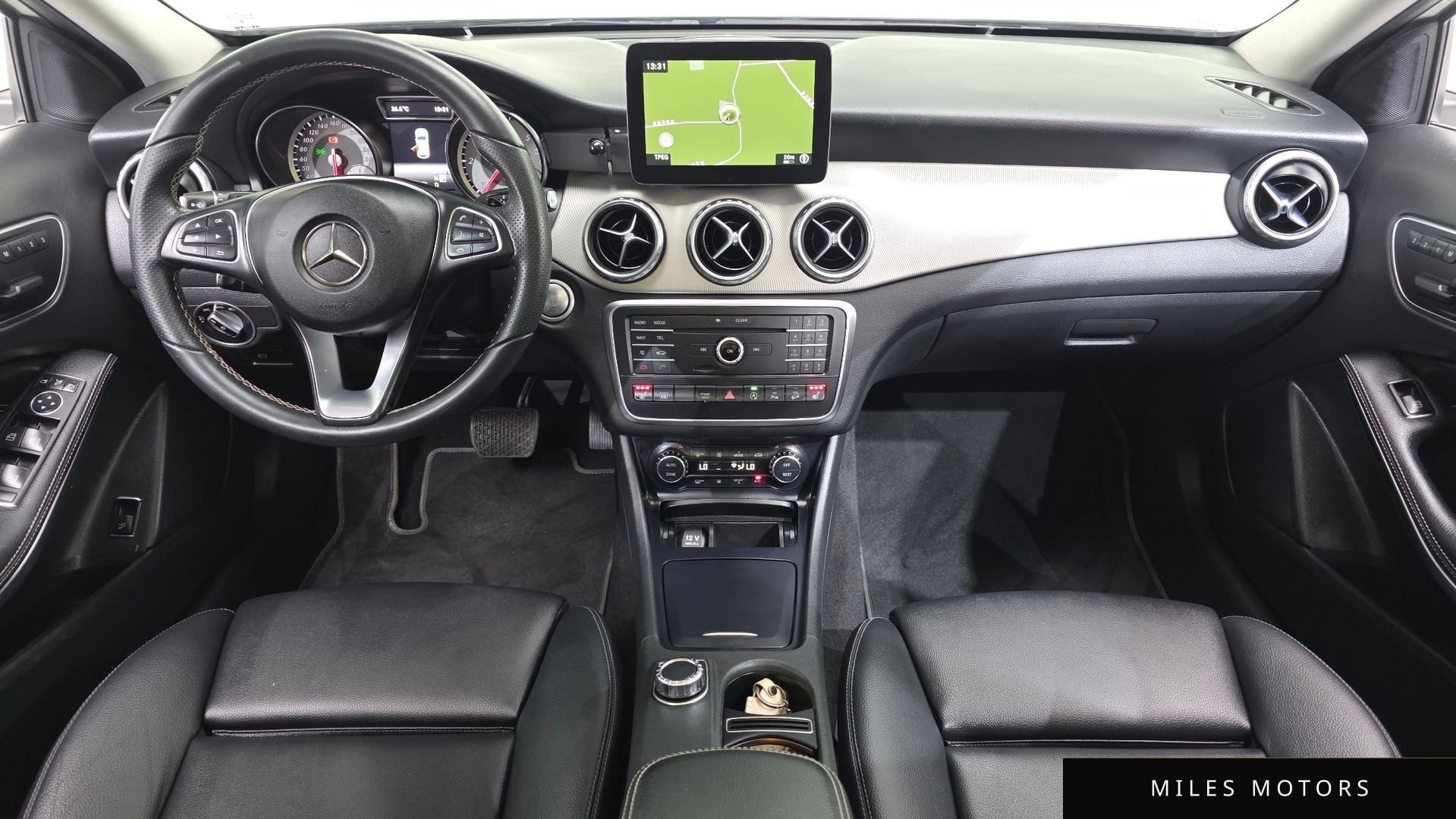 Mercedes-Benz GLA-Class X156 2017 — миниатюра 7