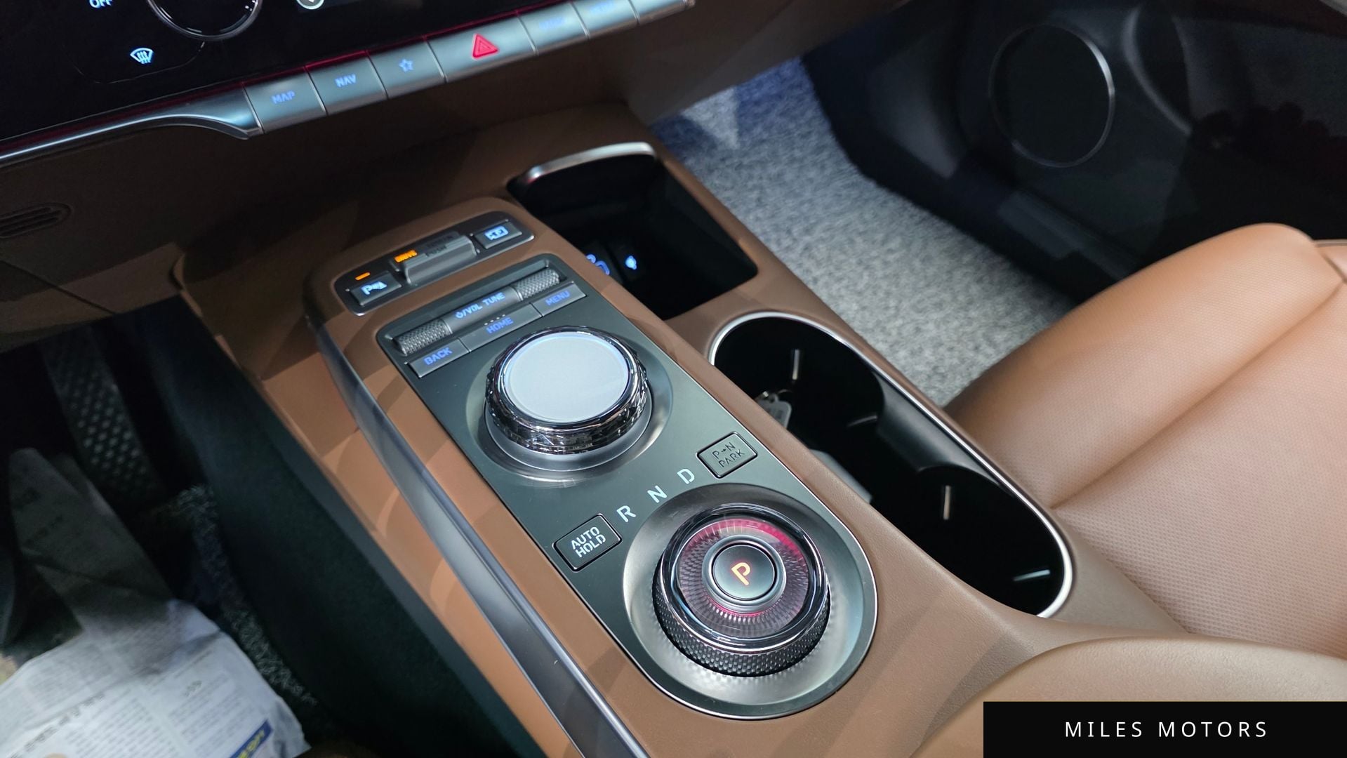 Genesis GV70 2024 — миниатюра 9