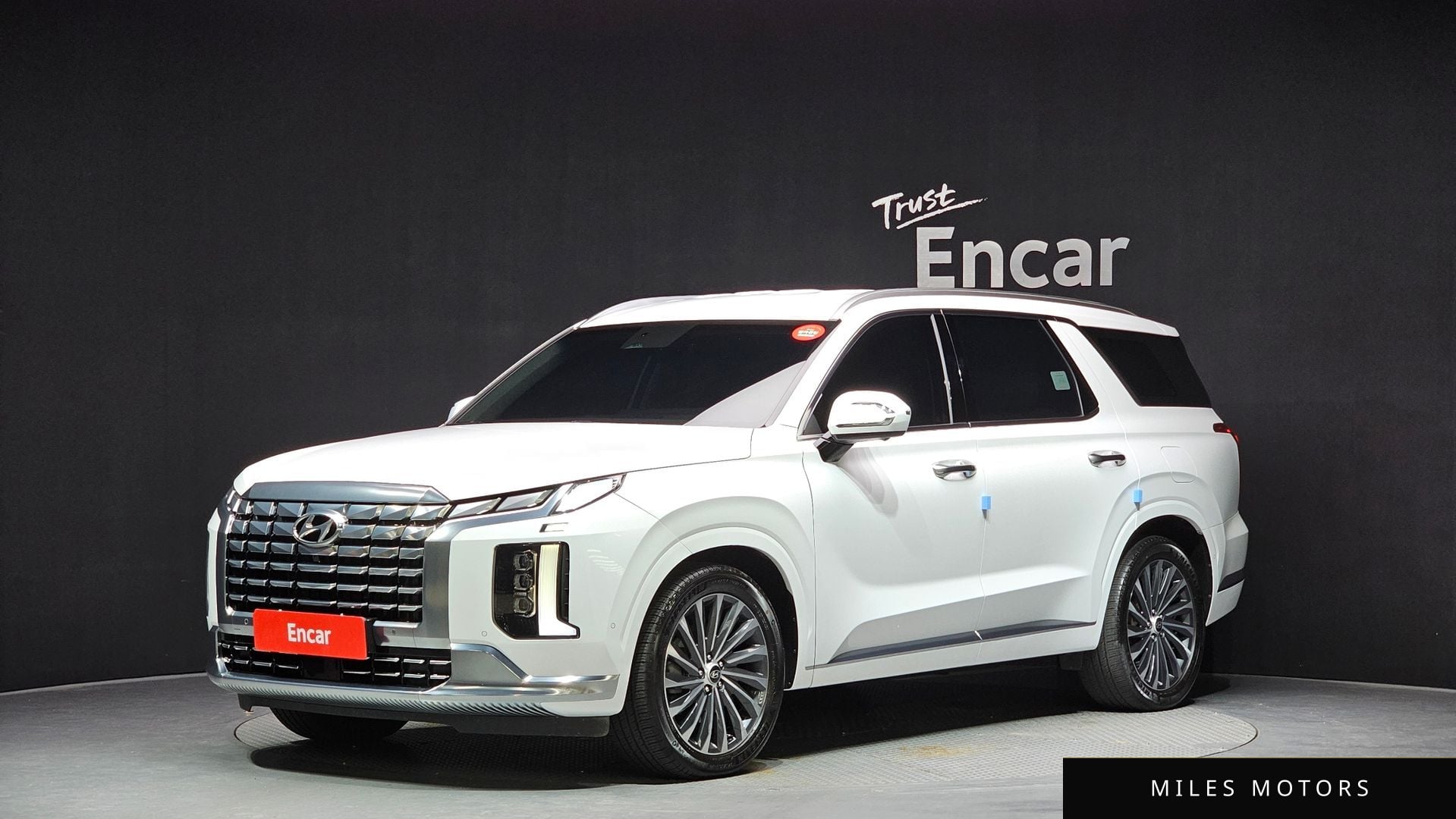 Hyundai Palisade 2023 — фото 1 из 12