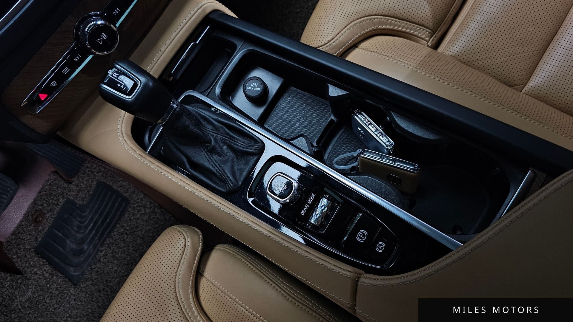 Volvo XC90 2019 — миниатюра 11