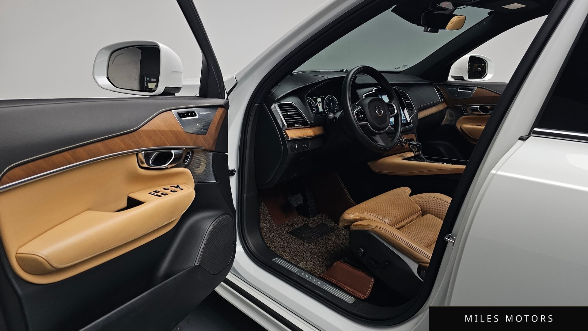 Volvo XC90 2019 — миниатюра 12