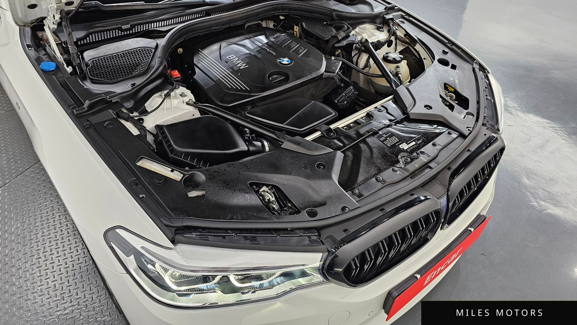 BMW 5 Series (G30) 2018 — миниатюра 6