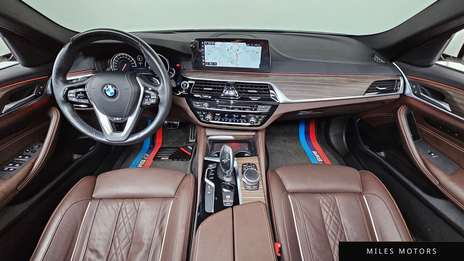 BMW 5 Series (G30) 2018 — миниатюра 10