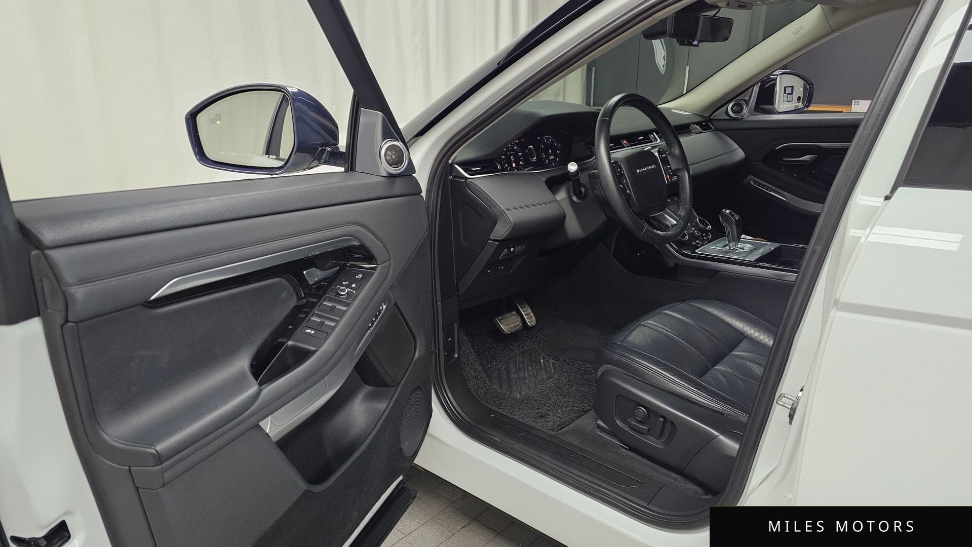 Land Rover Range Rover Evoque 2020 — миниатюра 10