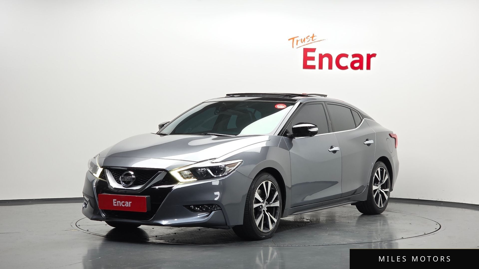 Nissan Maxima 2016 — фото 1 из 12