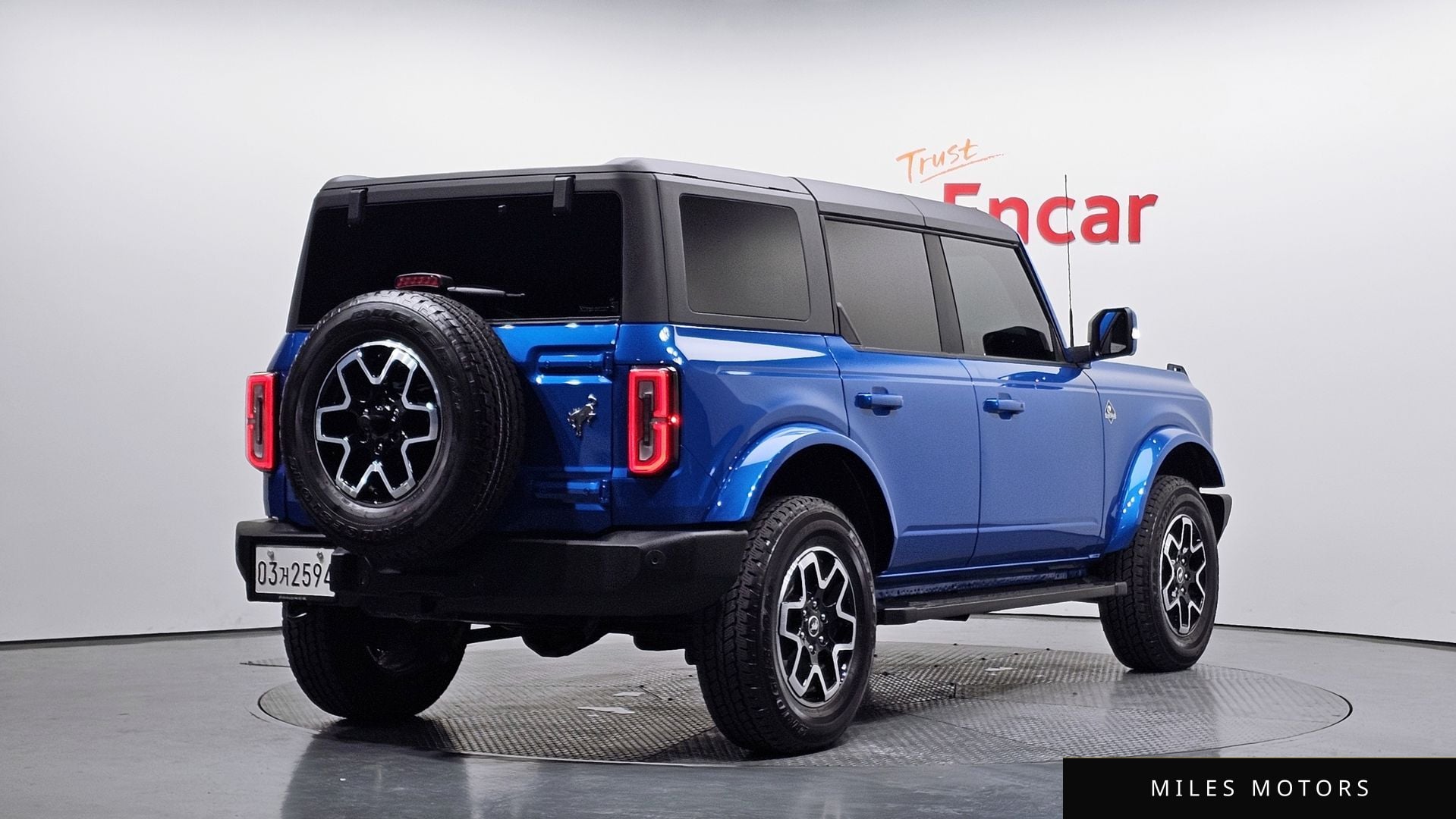 Ford Bronco 2024 — фото 1 из 12
