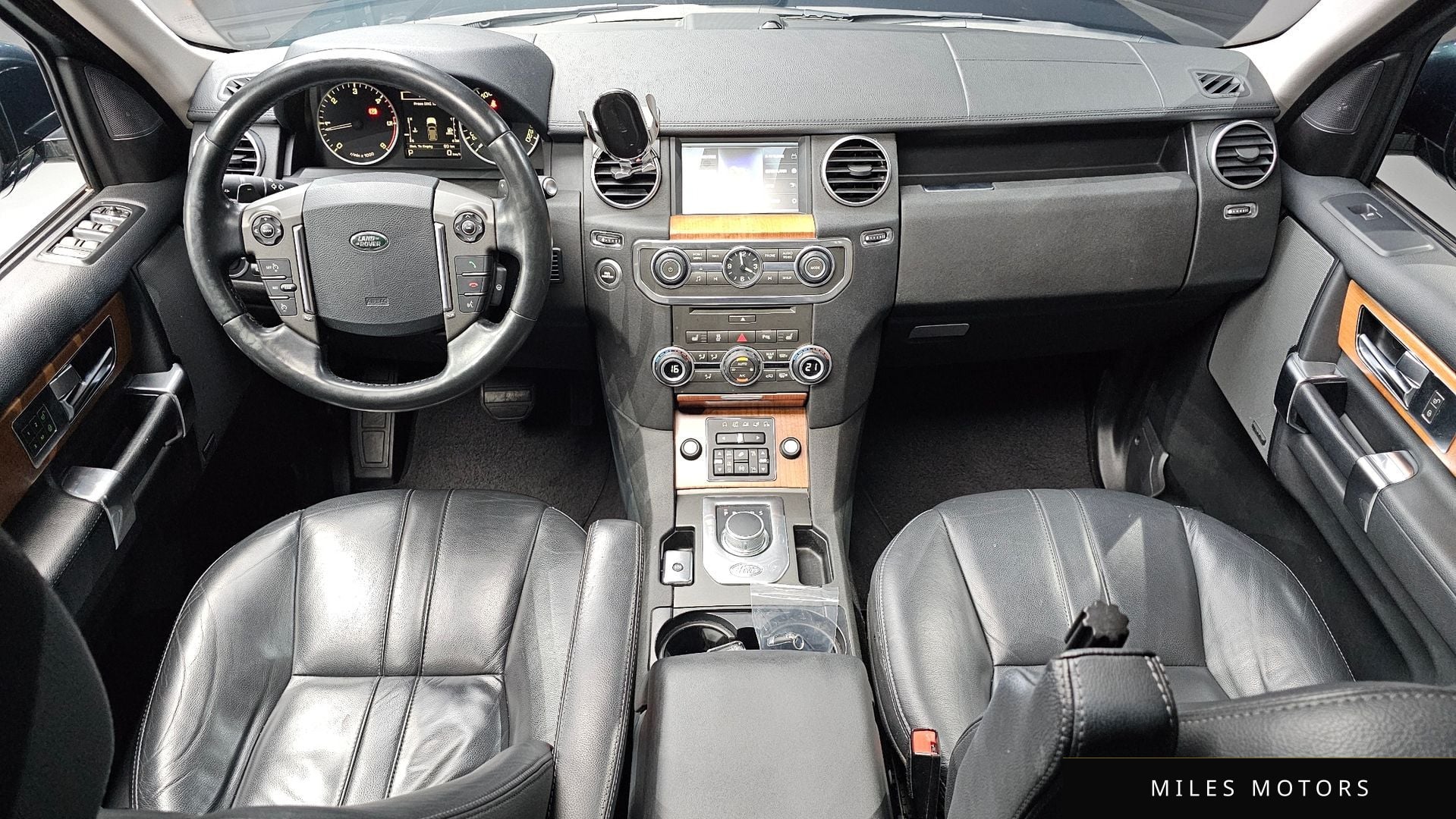 Land Rover Discovery 2015 — миниатюра 7
