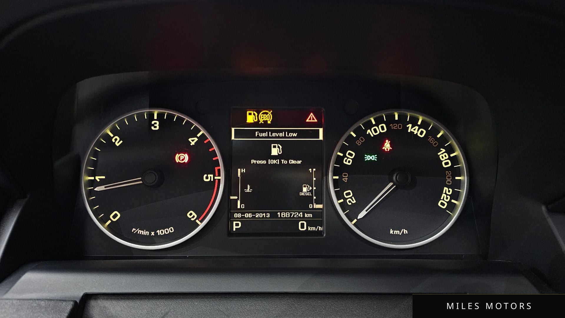 Land Rover Discovery 2015 — миниатюра 8