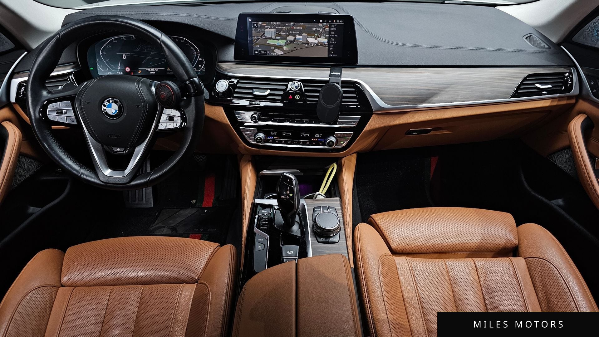 BMW 5 Series (G30) 2020 — миниатюра 9