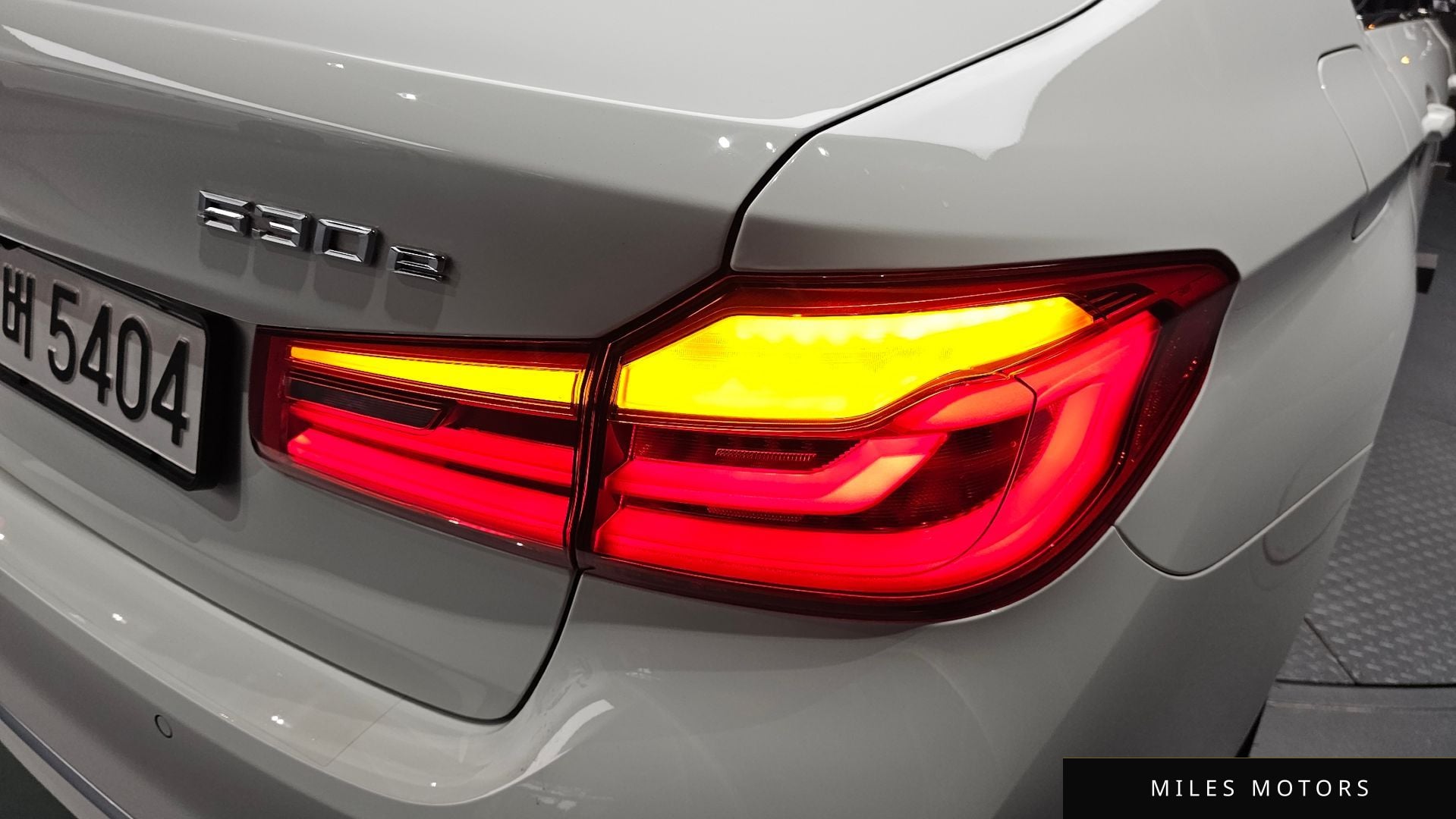 BMW 5 Series (G30) 2020 — миниатюра 8