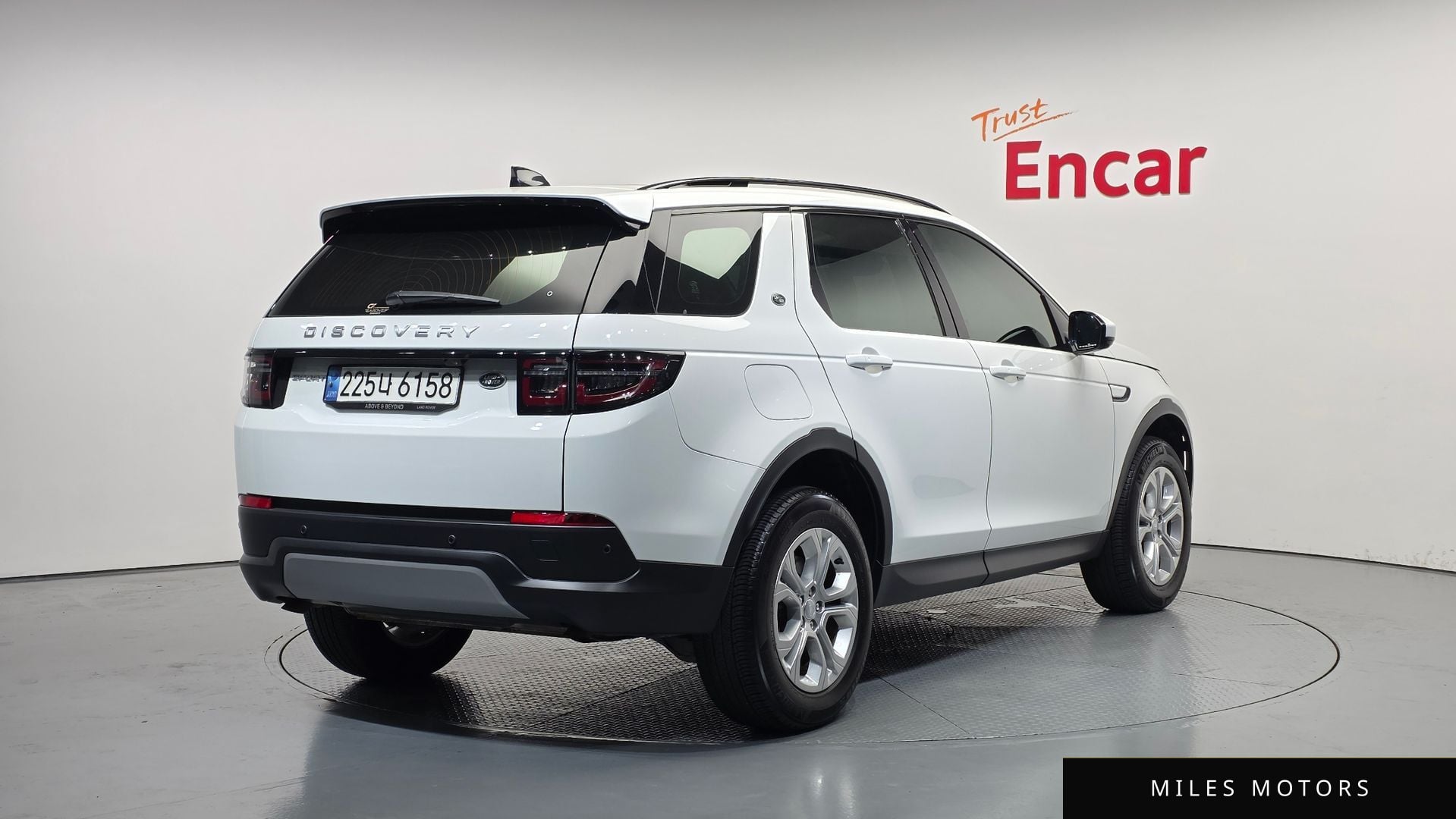 Land Rover Discovery Sport 2023 — миниатюра 2