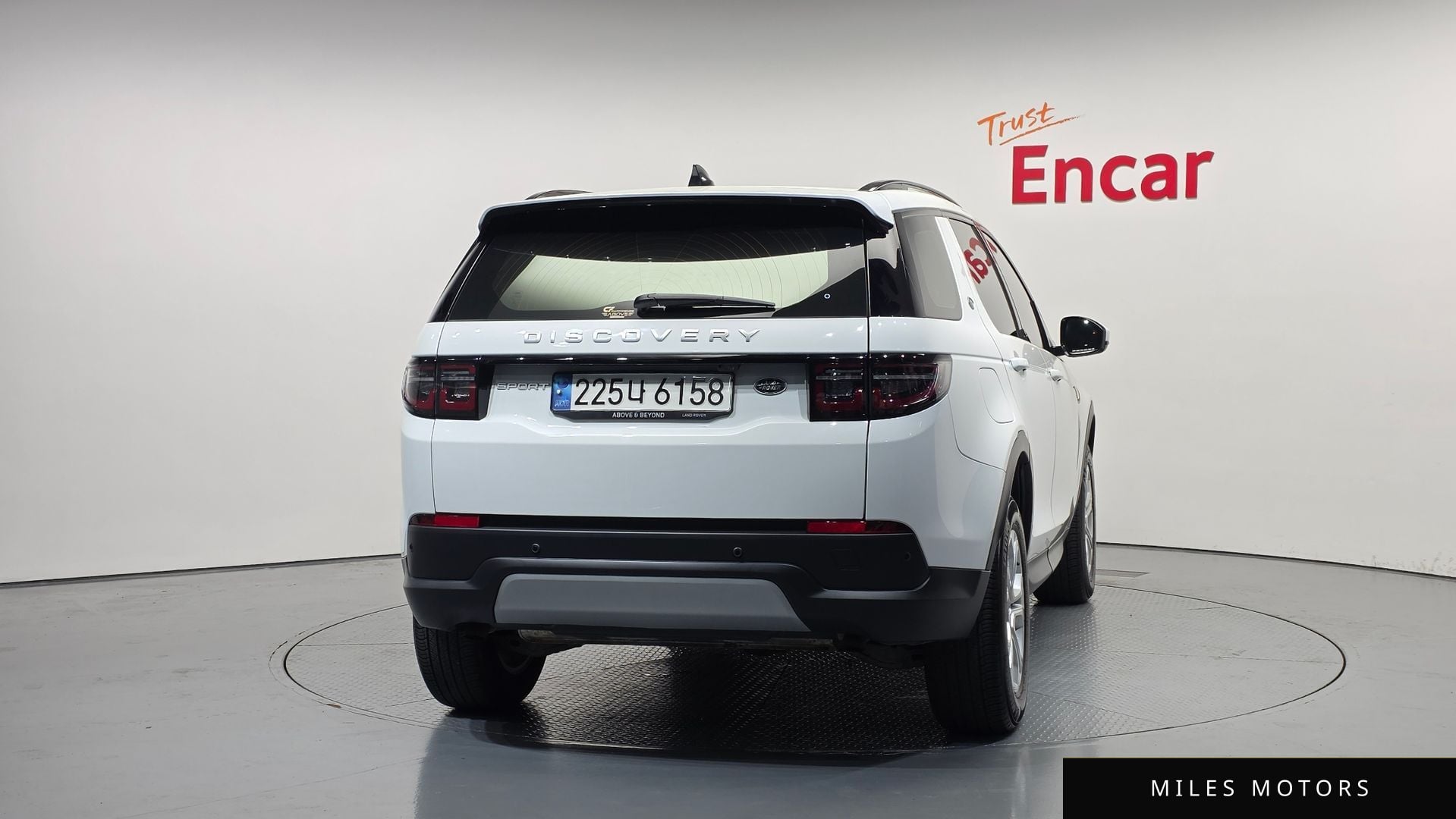Land Rover Discovery Sport 2023 — миниатюра 4