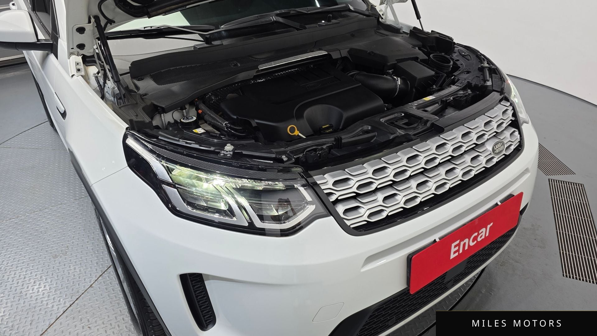 Land Rover Discovery Sport 2023 — миниатюра 6