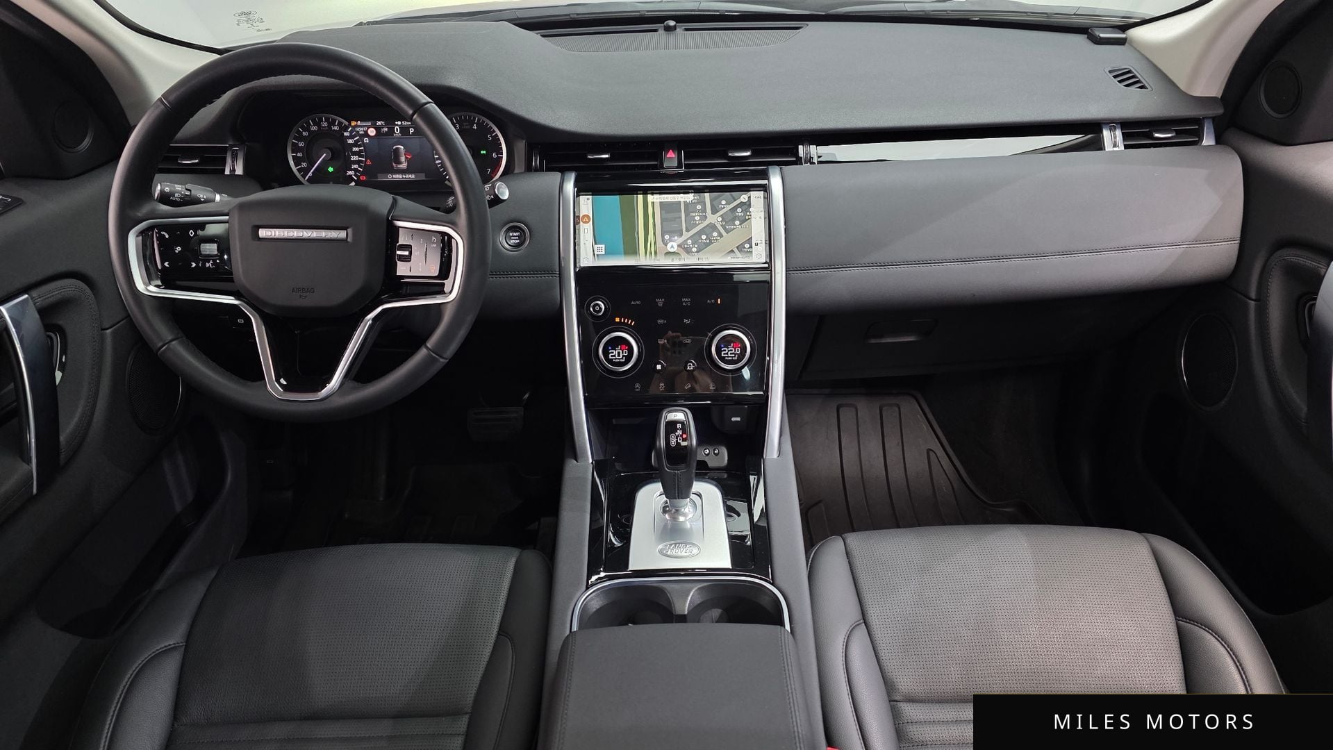 Land Rover Discovery Sport 2023 — миниатюра 10