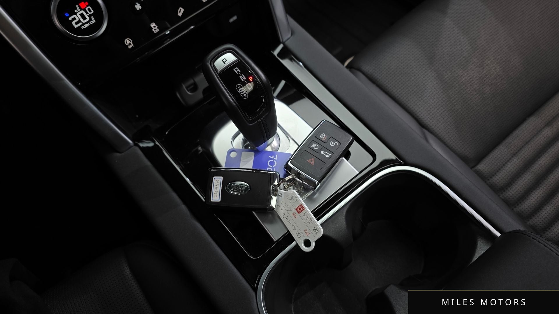 Land Rover Discovery Sport 2023 — миниатюра 12
