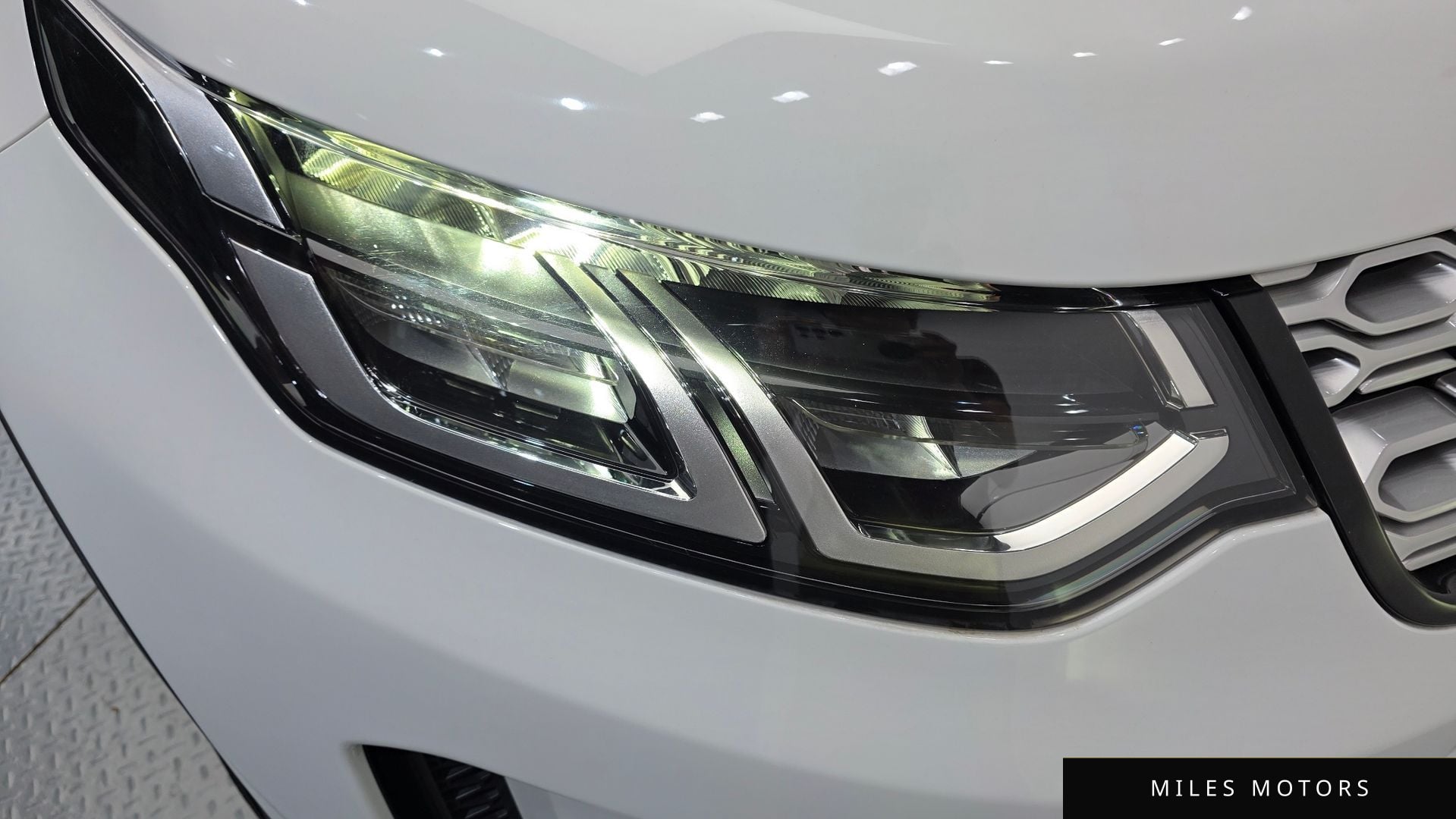 Land Rover Discovery Sport 2023 — миниатюра 8