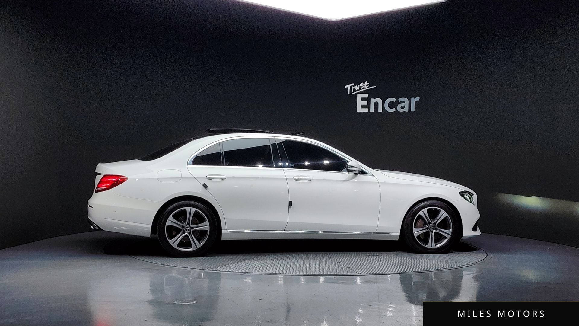 Mercedes-Benz E-Class W213 2019 — миниатюра 4