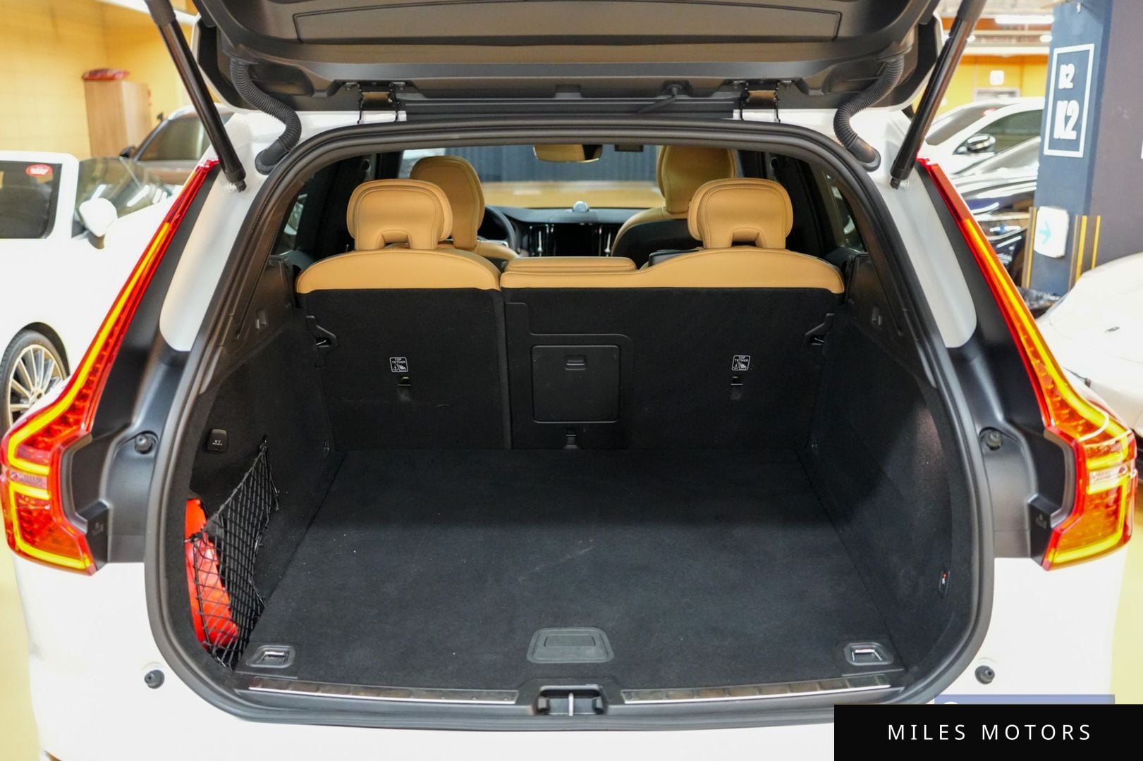 Volvo XC60 2024 — миниатюра 11